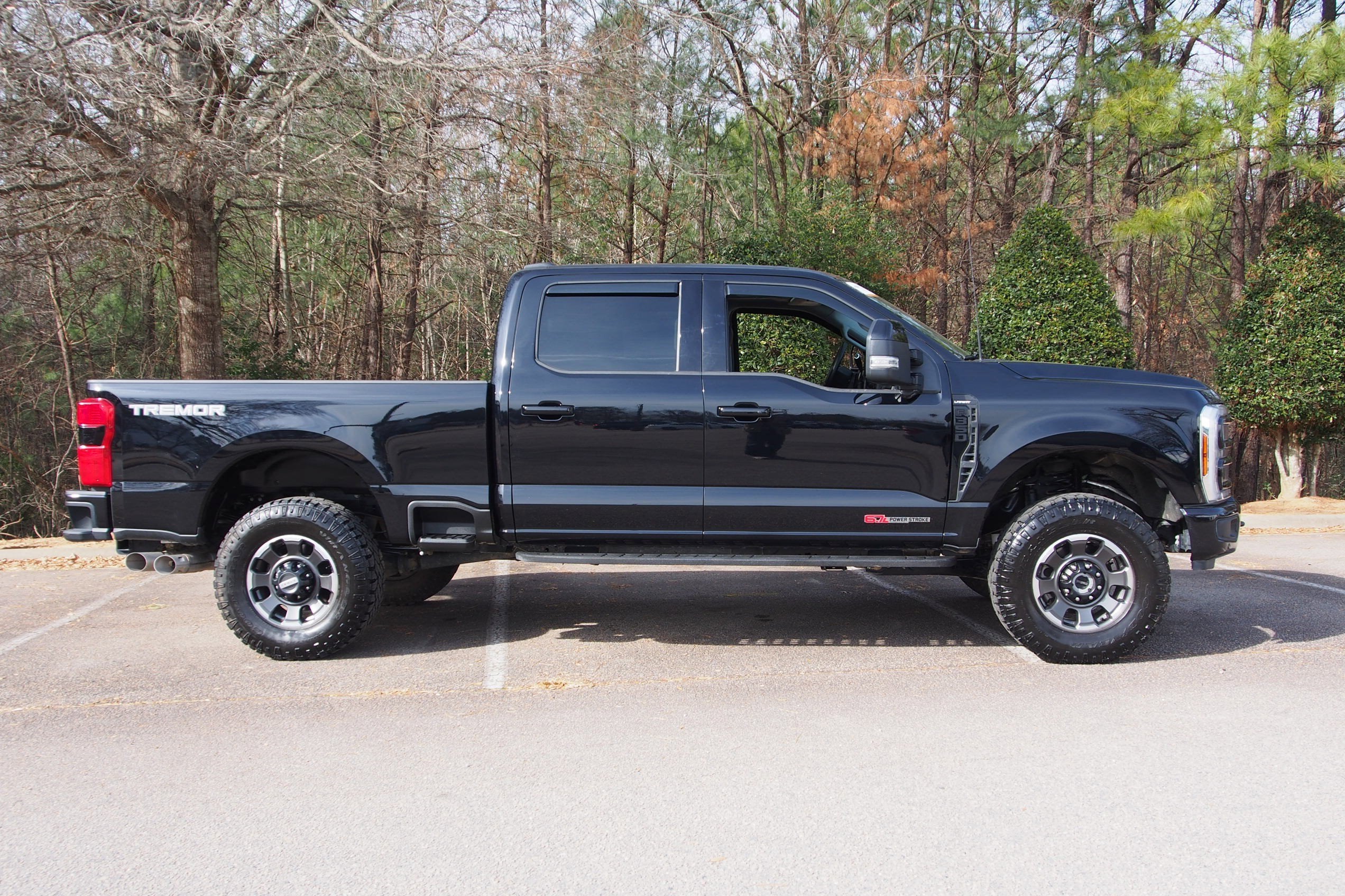 2024 Ford Super Duty F-350 SRW LARIAT