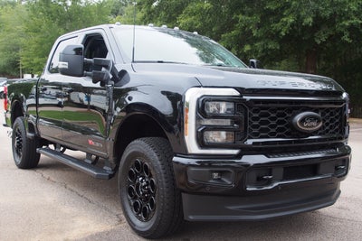 2025 Ford Super Duty F-350 SRW LARIAT