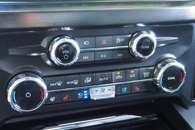 2026 Ford Super Duty F-350 DRW LARIAT