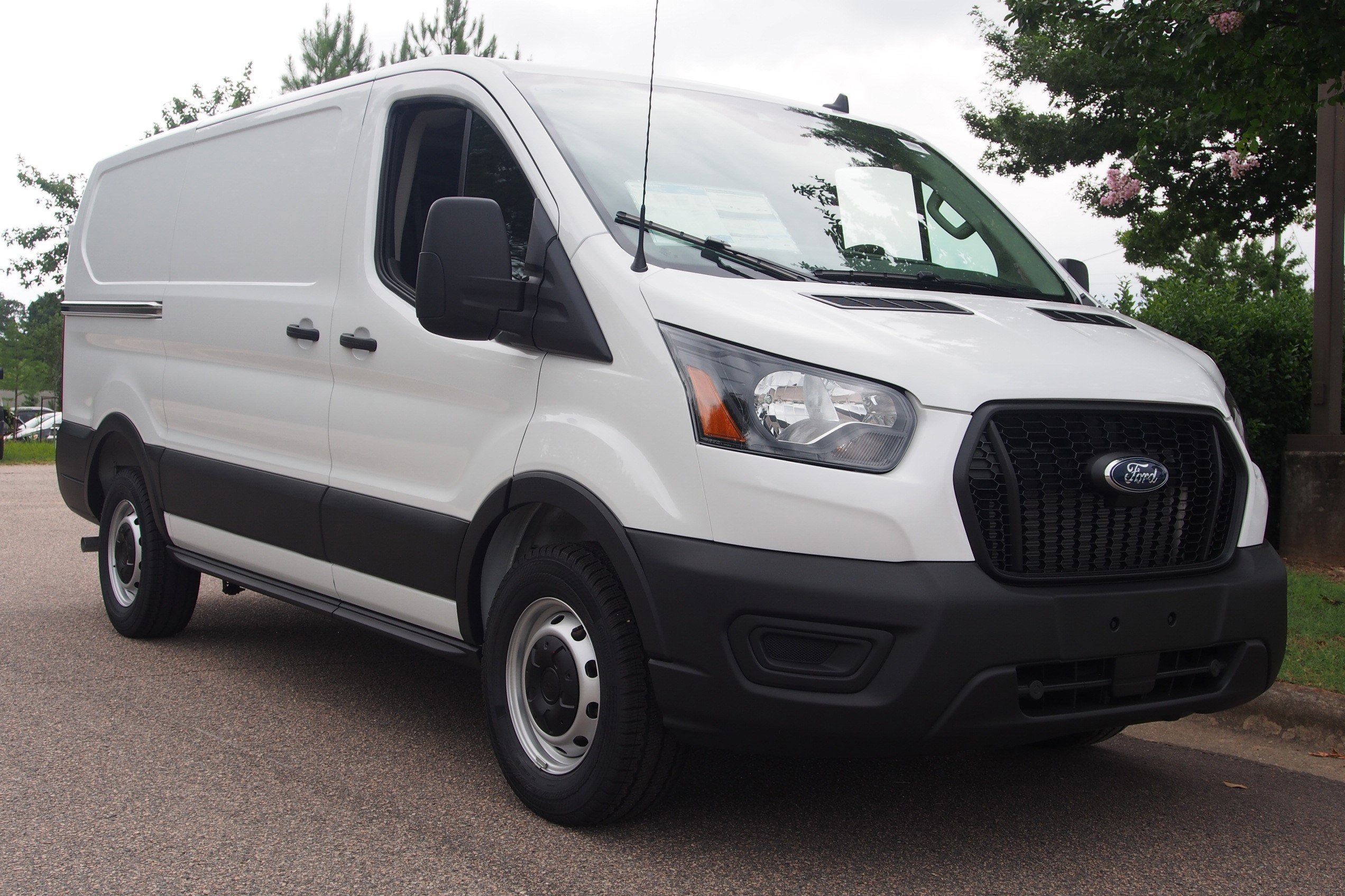 2025 Ford Transit Cargo Van Base