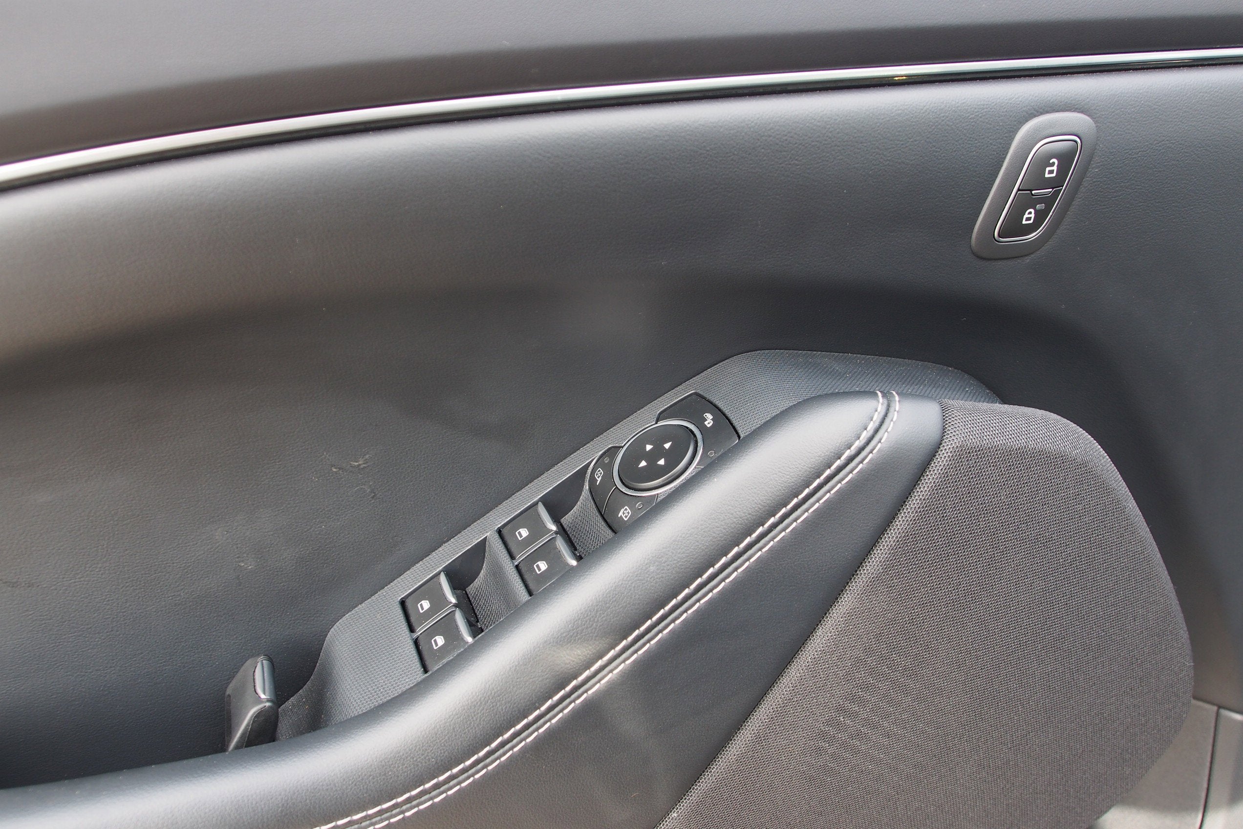 2024 Ford Mustang Mach-E Select