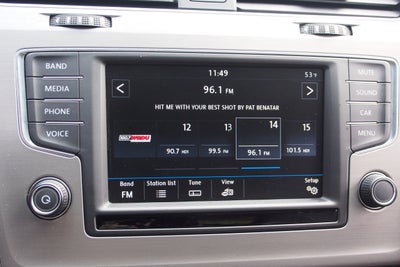 2017 Volkswagen Golf SE