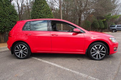 2017 Volkswagen Golf SE