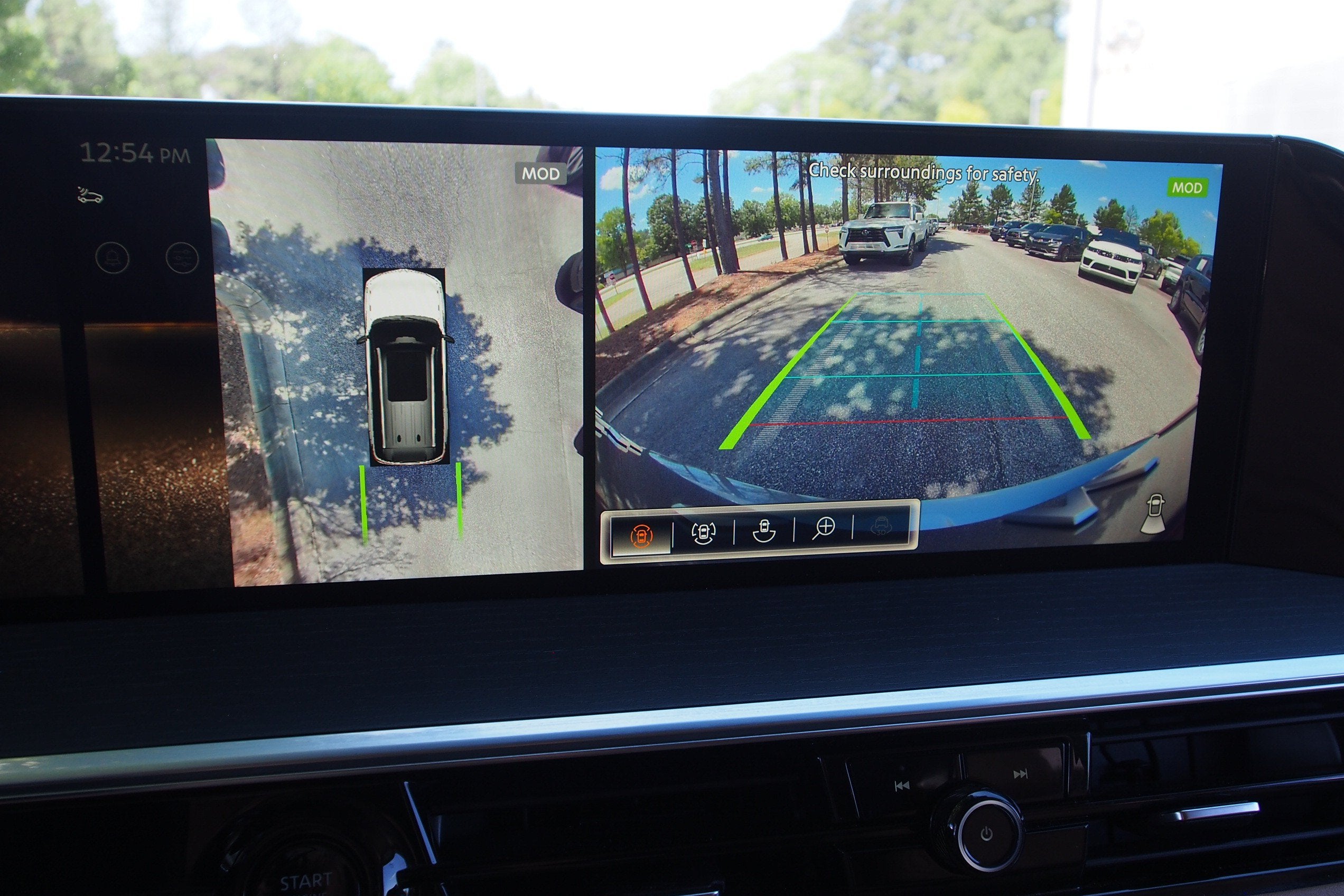 2025 INFINITI QX80 SENSORY
