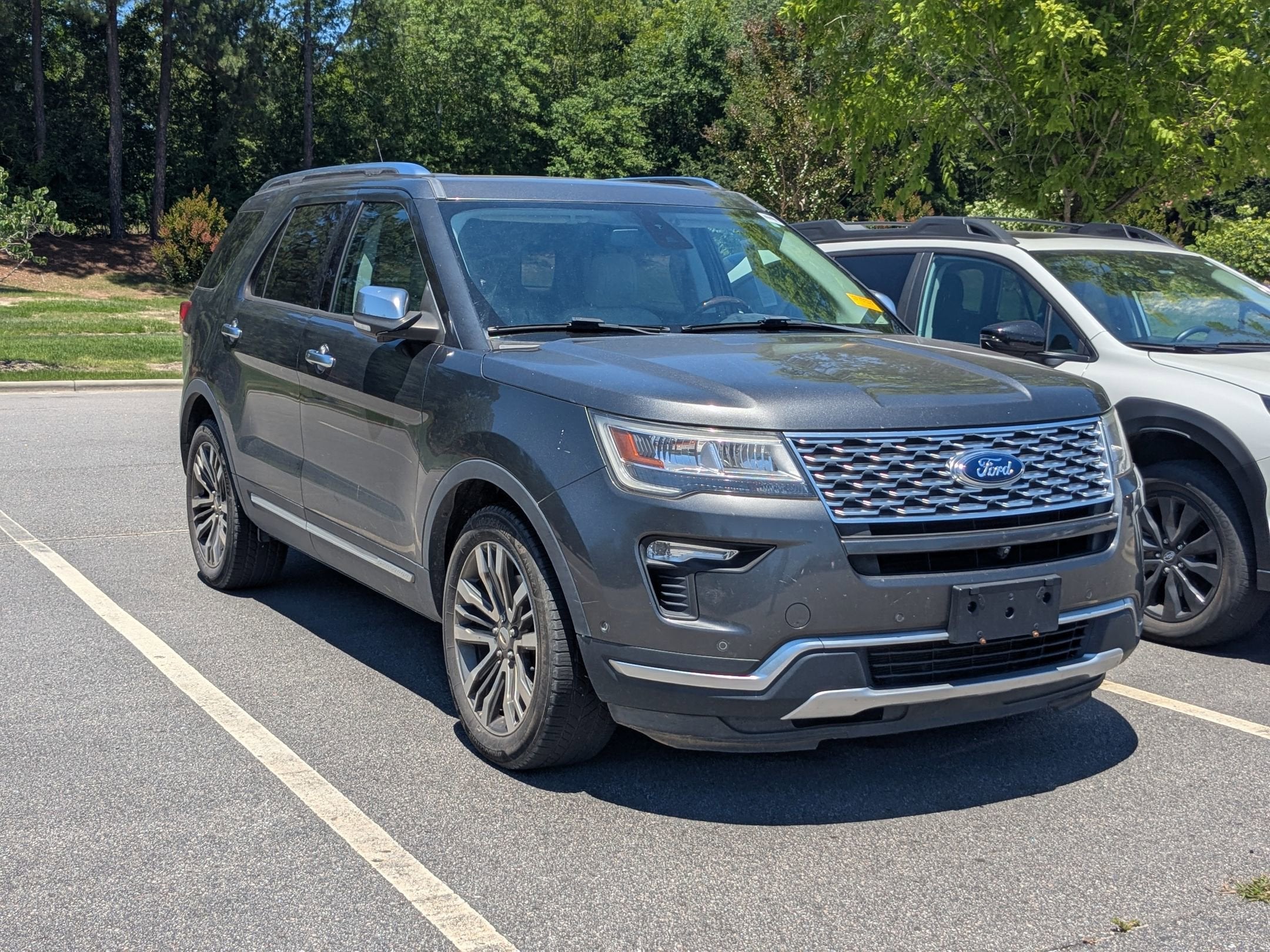 2018 Ford Explorer Platinum 4WD's photo