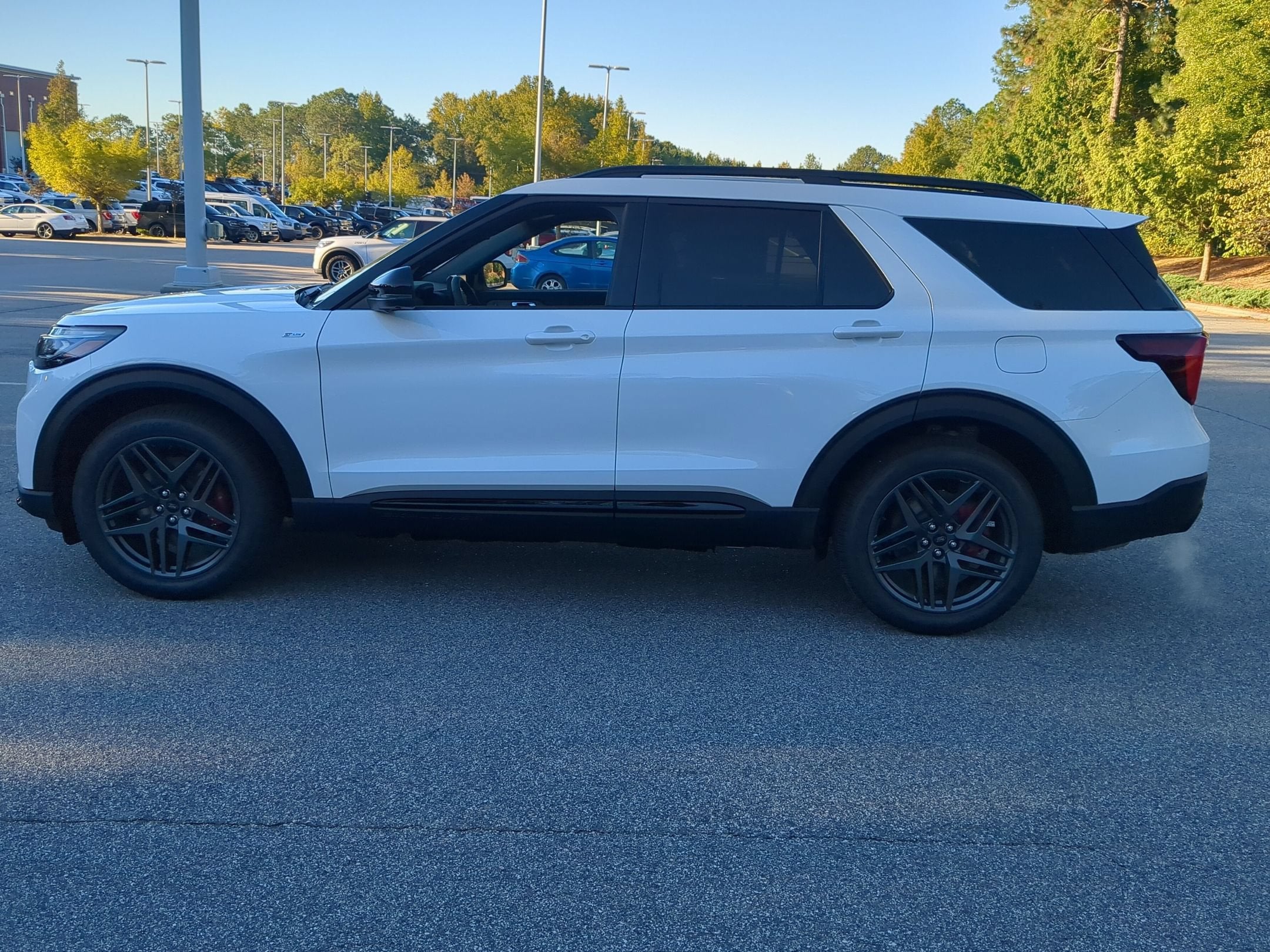2027 Ford Explorer ST-Line