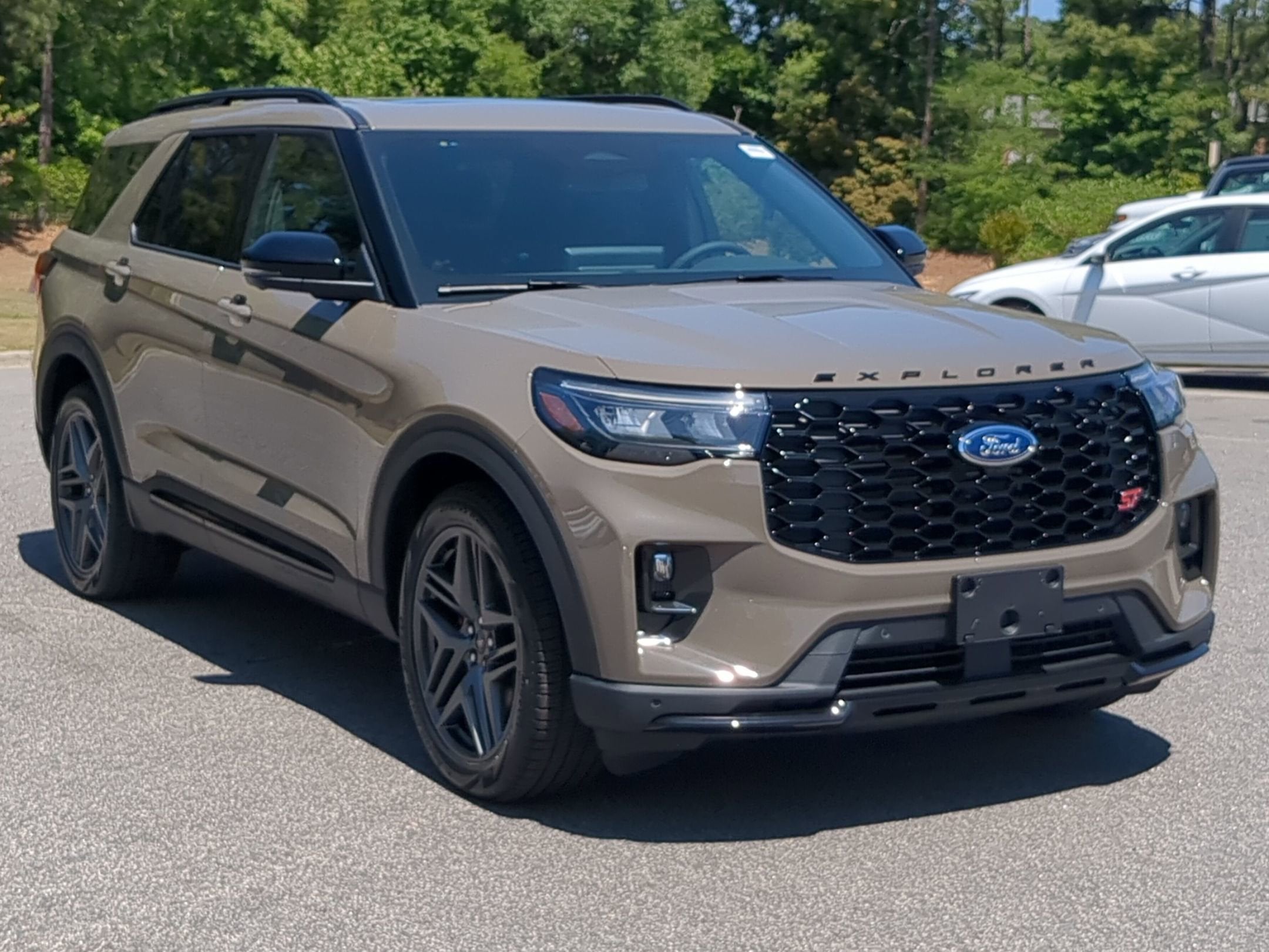 2026 Ford Explorer ST 4WD's photo