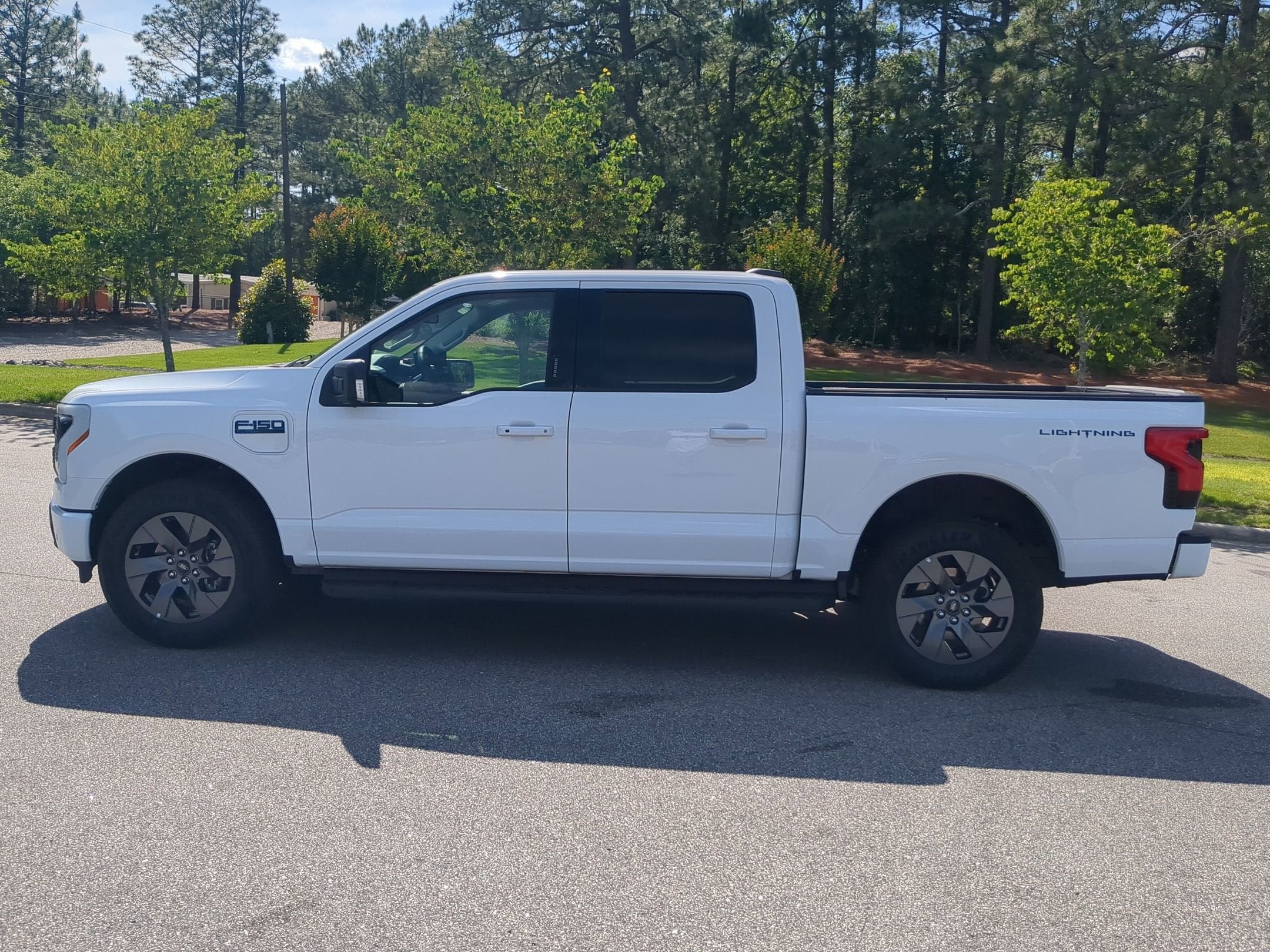 2024 Ford F-150 Lightning Flash