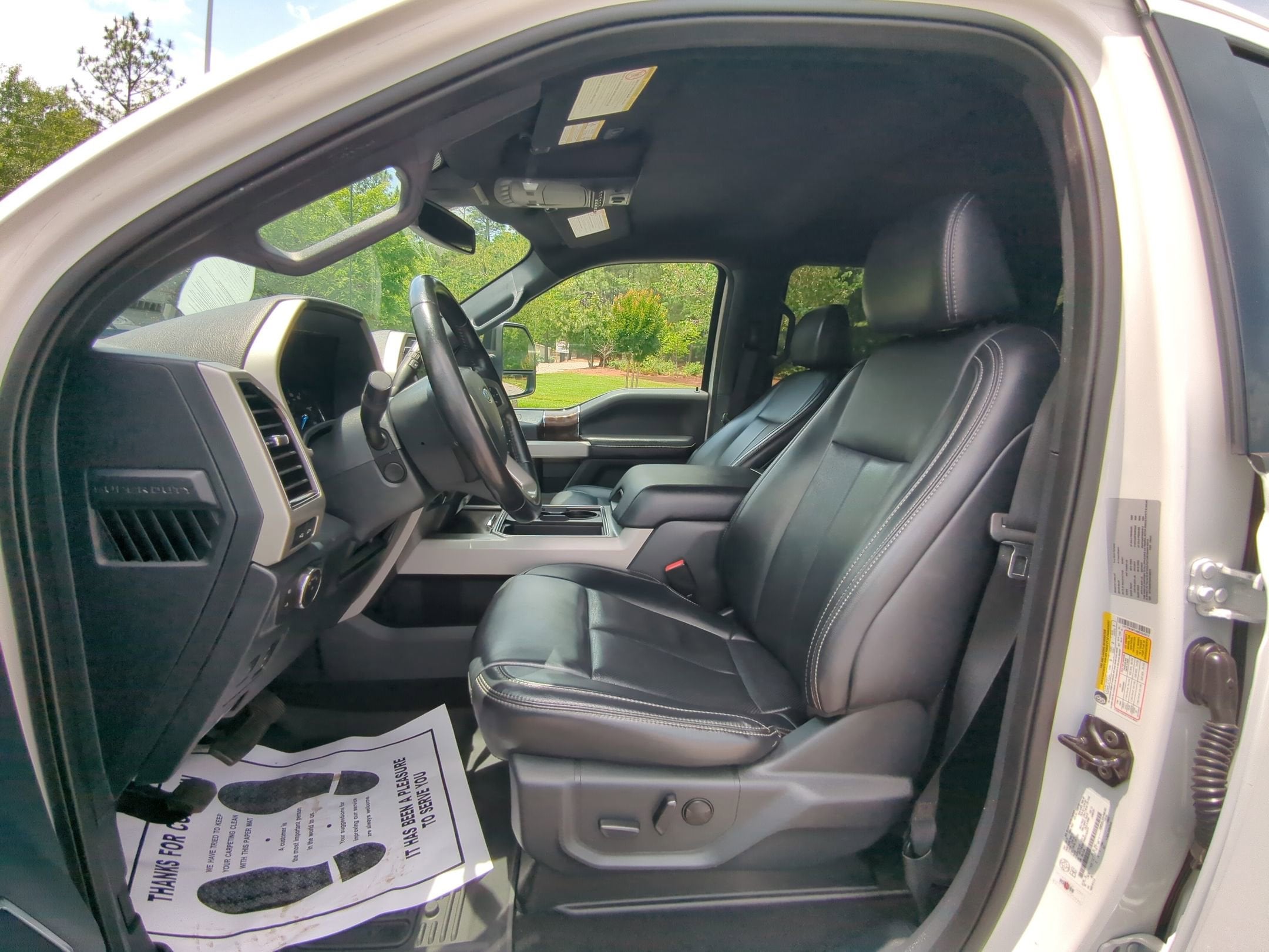 2022 Ford Super Duty F-350 SRW LARIAT
