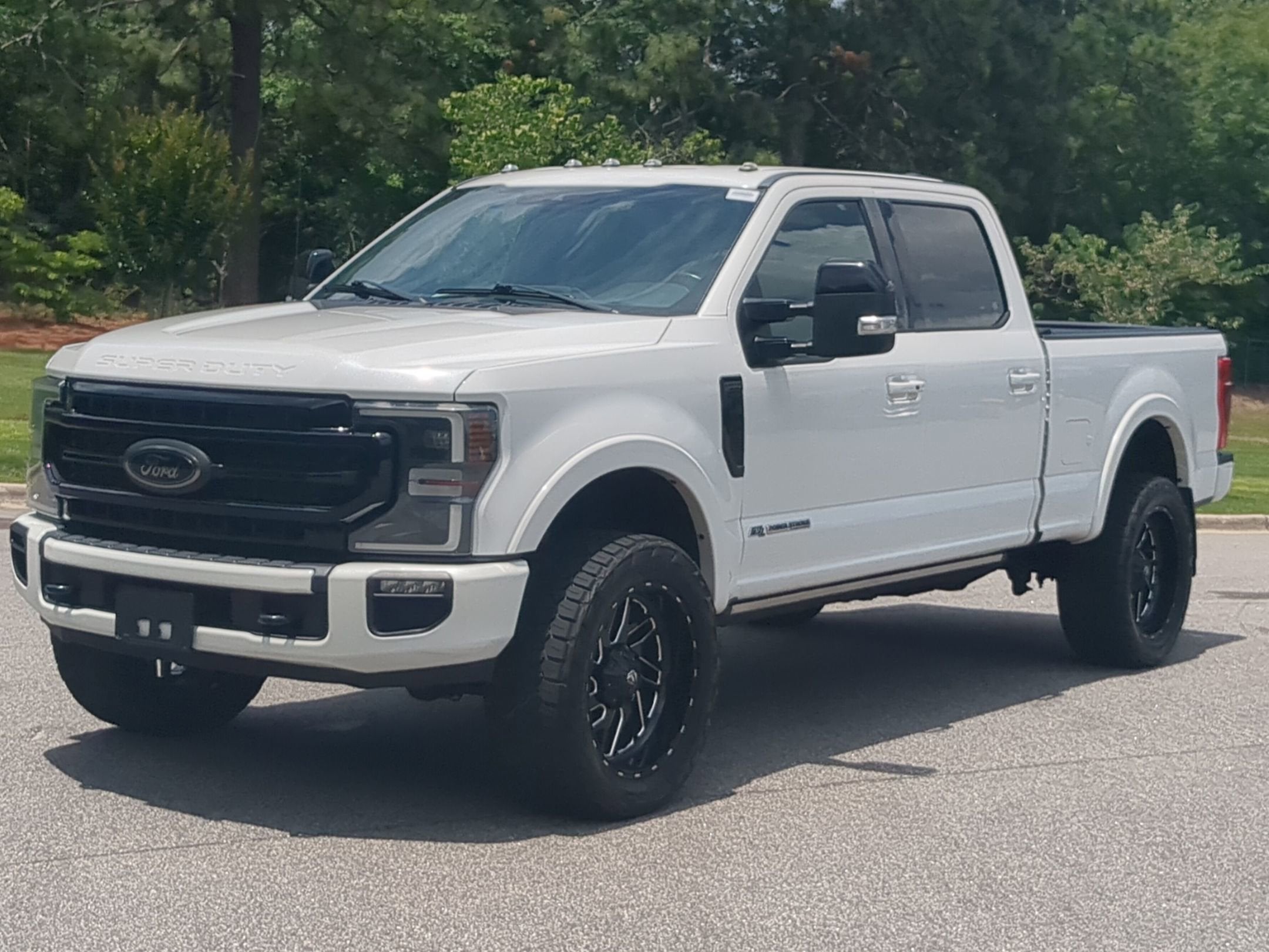 2022 Ford Super Duty F-350 SRW LARIAT