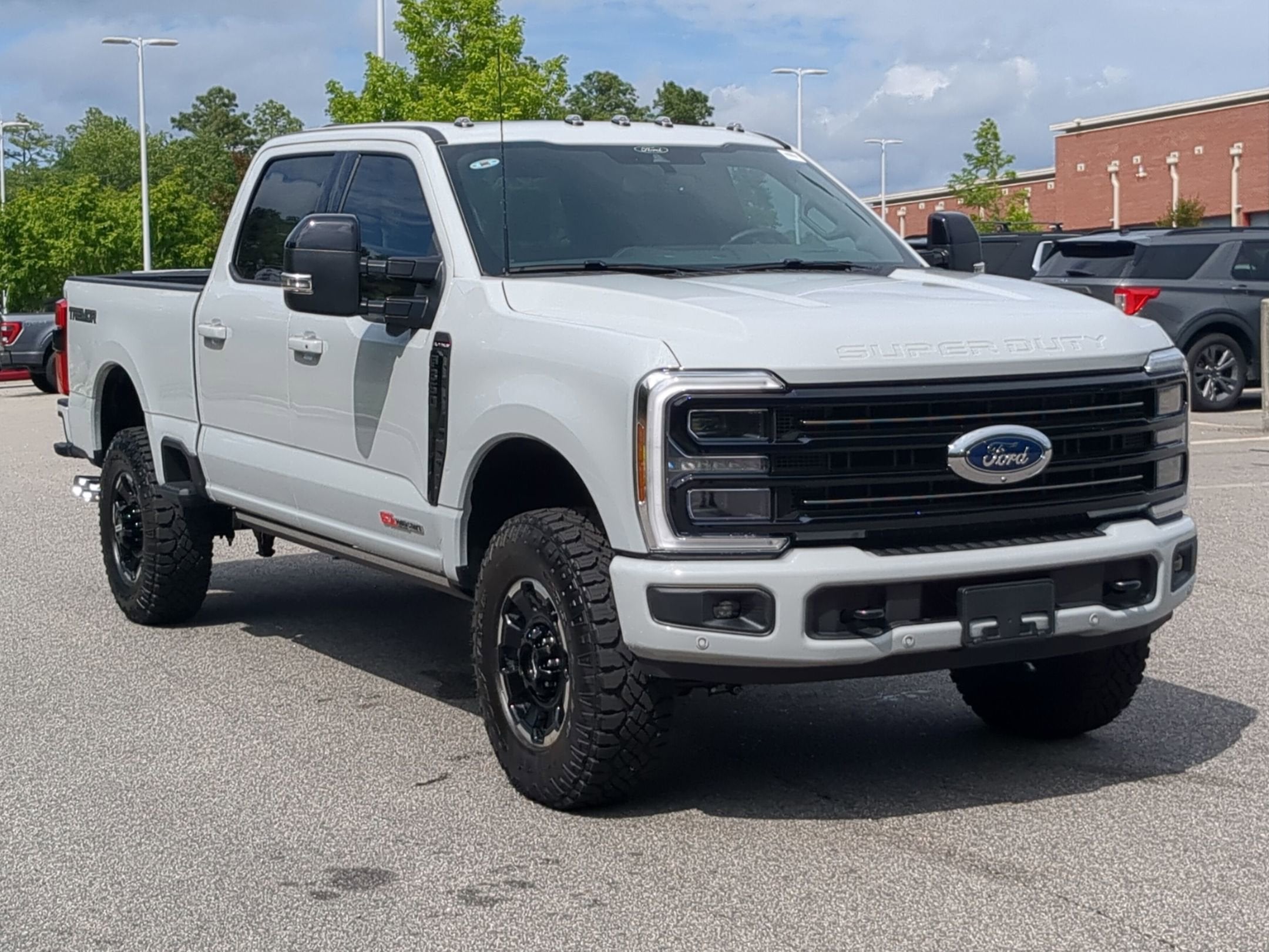 2026 Ford F-350 Platinum 4x4 Crew Cab 8' Box SRW's photo