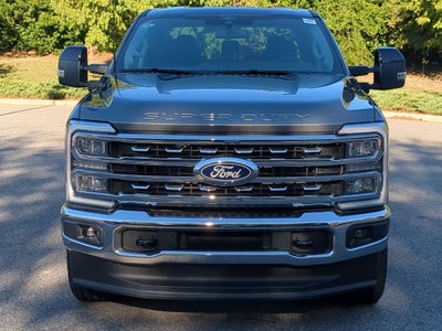 2027 Ford Super Duty F-350 SRW LARIAT