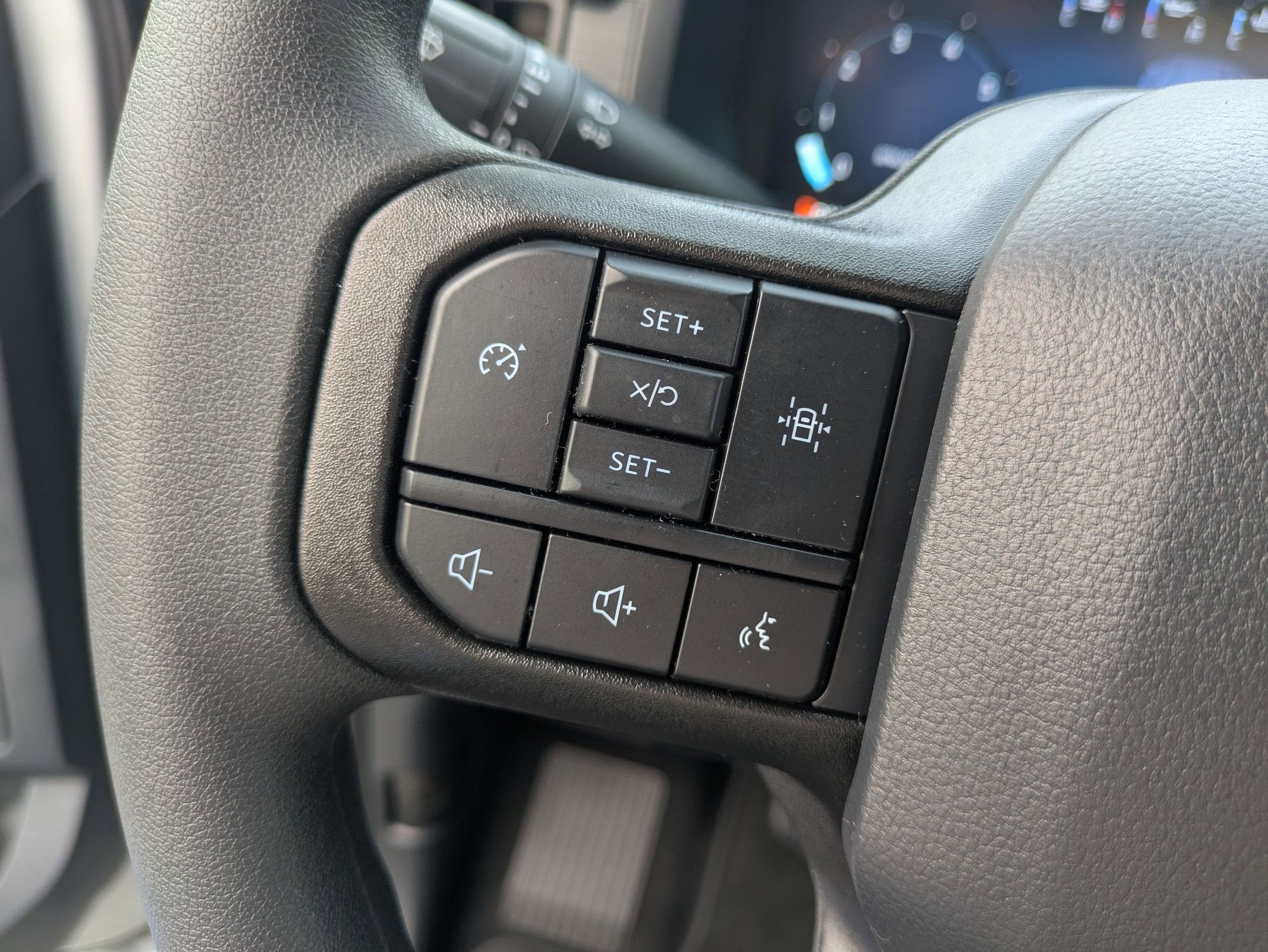 2025 Ford F-150 STX - Photo 16