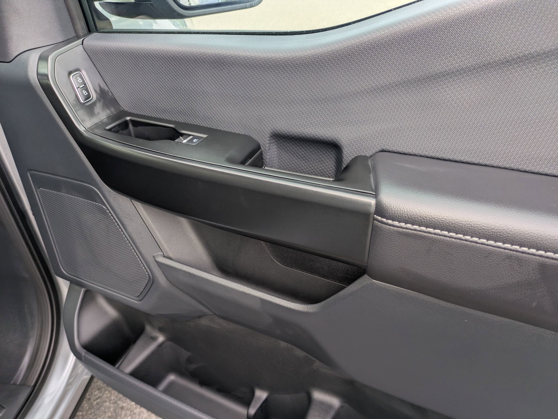 2025 Ford F-150 STX - Photo 31