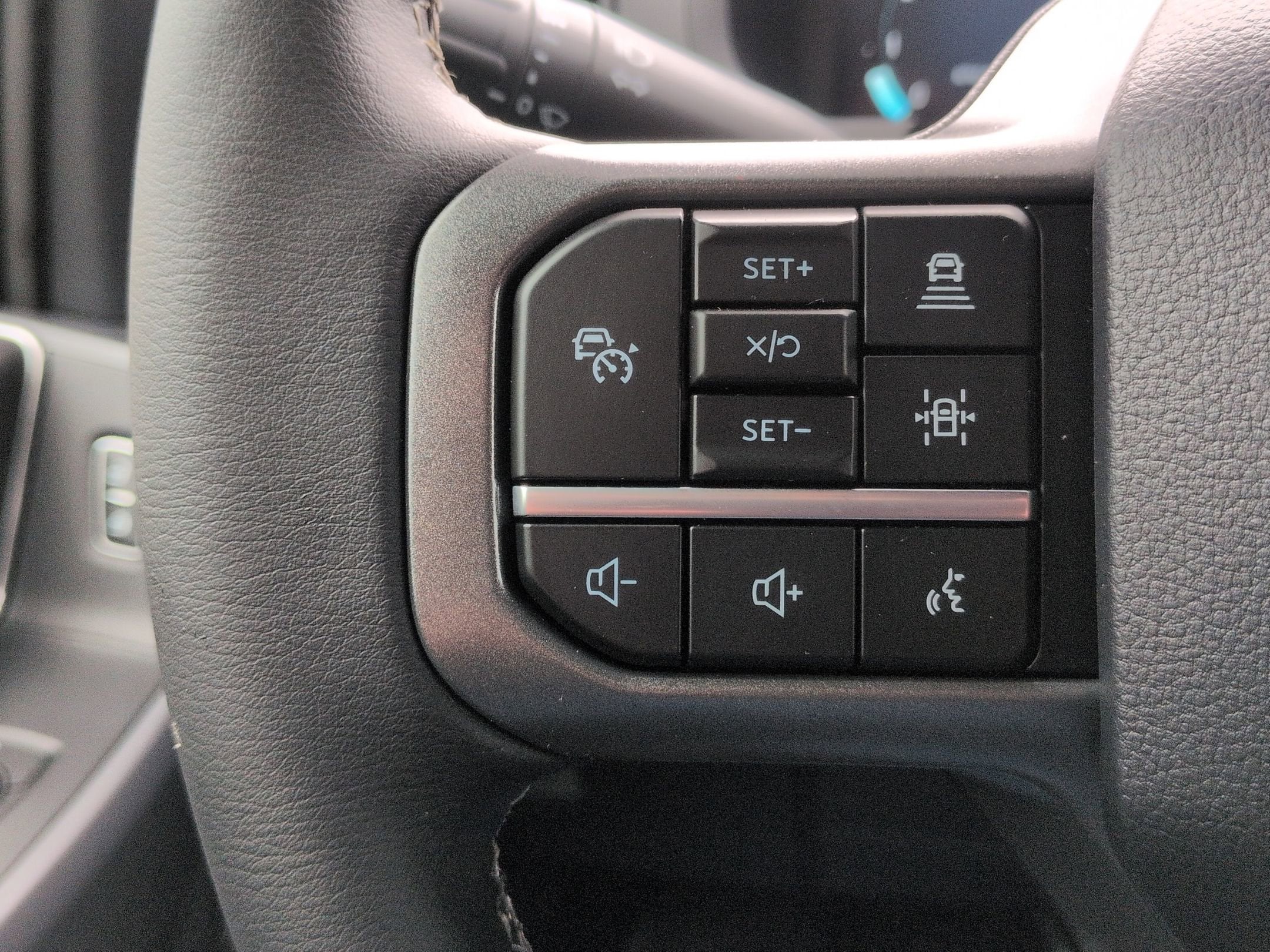 2026 Ford F-150 XLT - Photo 18