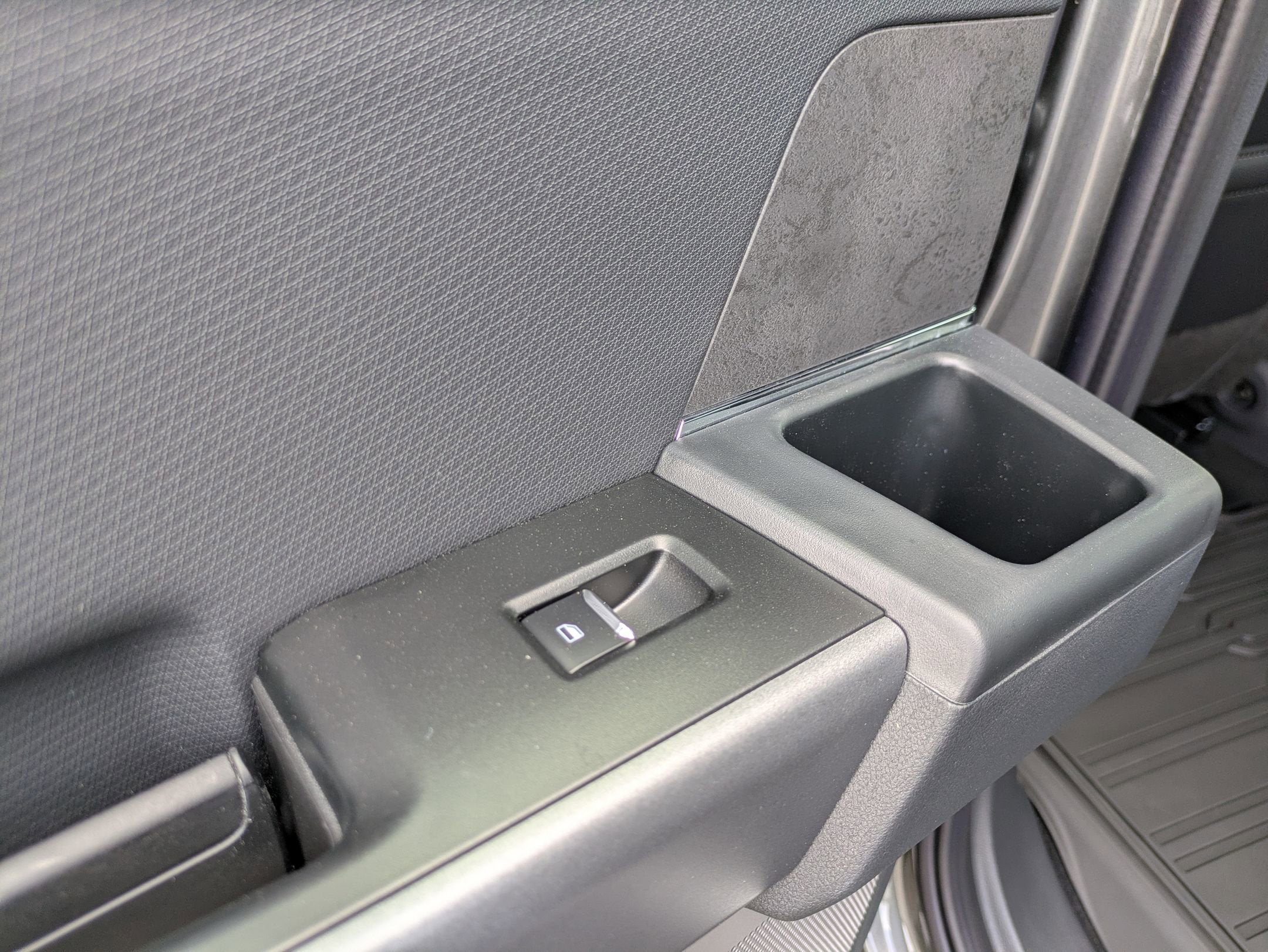 2025 Ford F-150 XLT - Photo 28