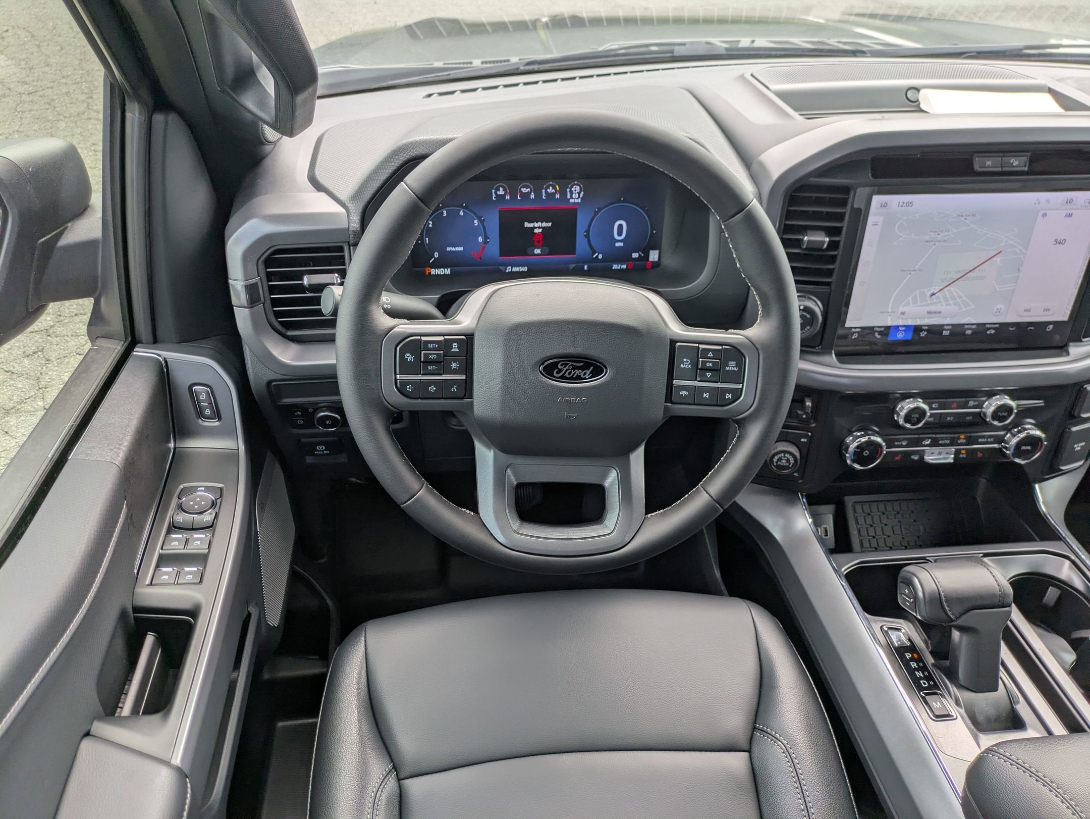 2025 Ford F-150 XLT - Photo 30