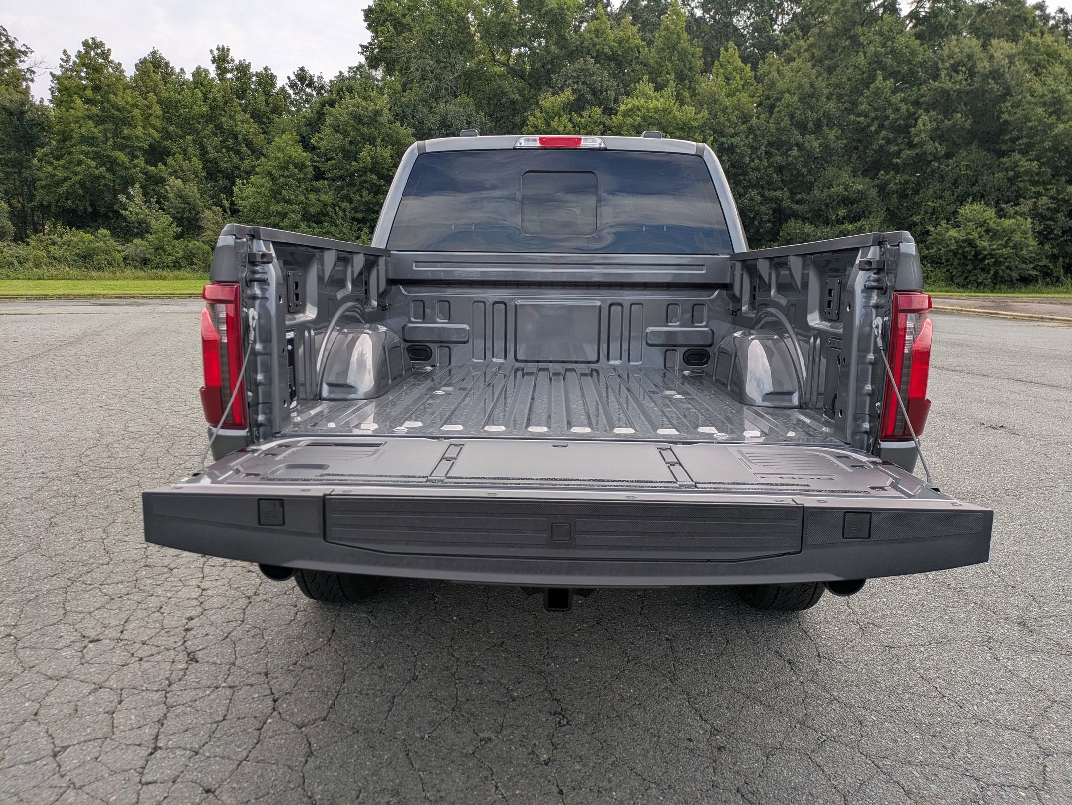 2025 Ford F-150 XLT - Photo 31