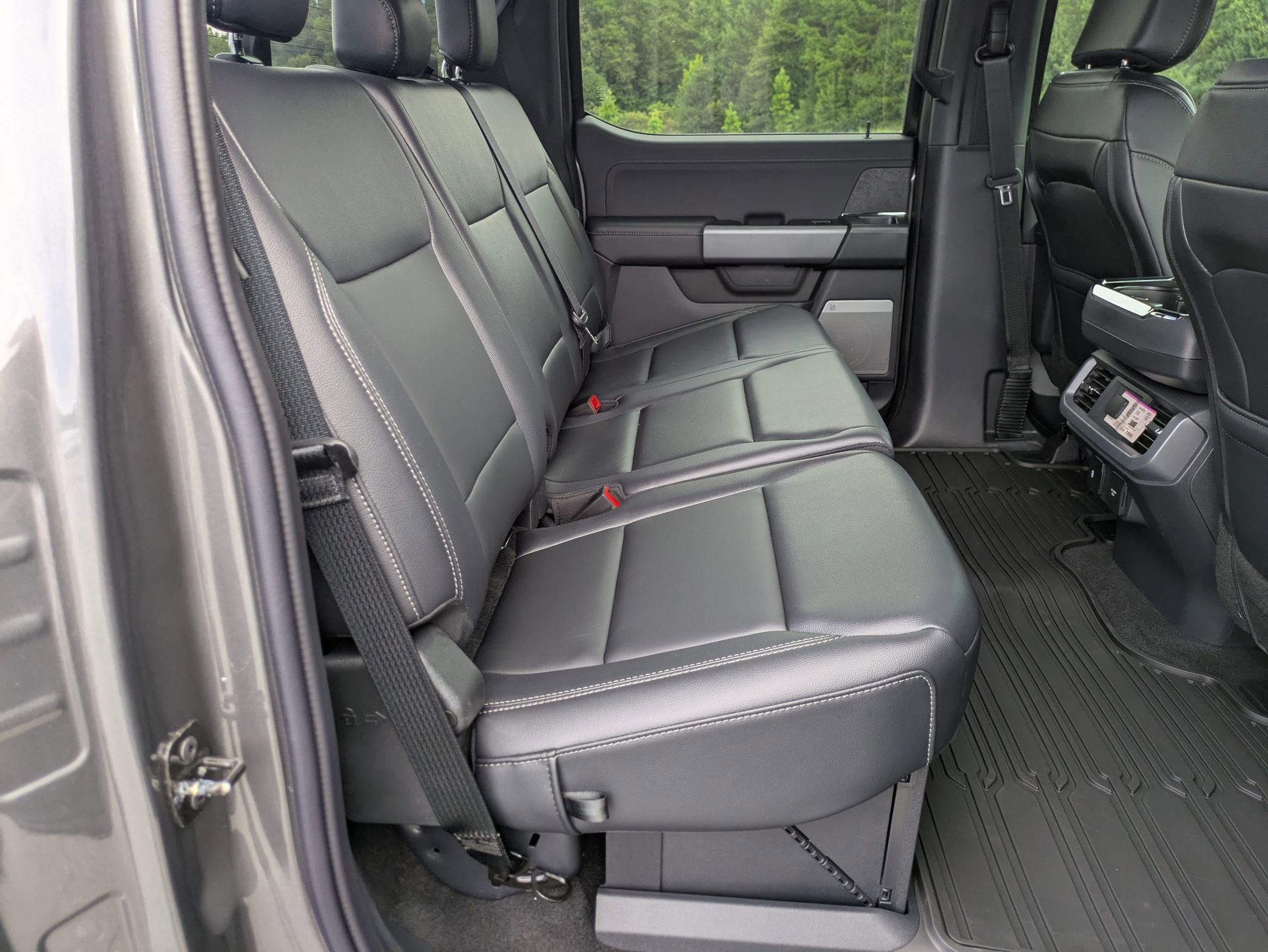 2025 Ford F-150 XLT - Photo 32