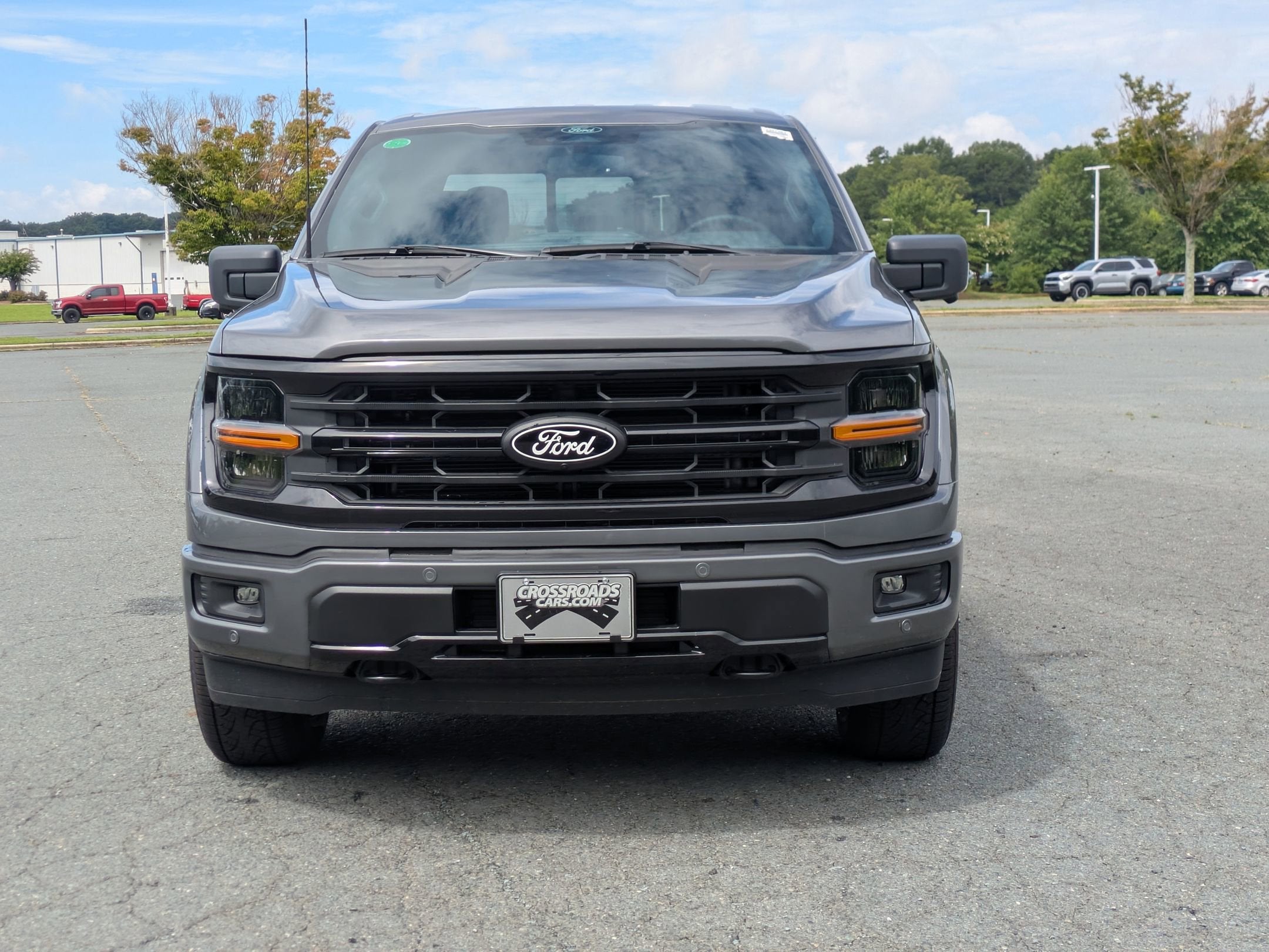 2025 Ford F-150 XLT - Photo 9