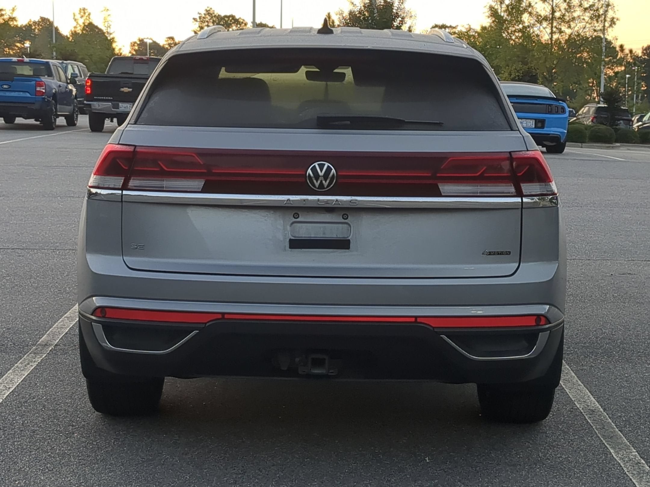 2024 Volkswagen Atlas Cross Sport 2.0T SE w/Technology