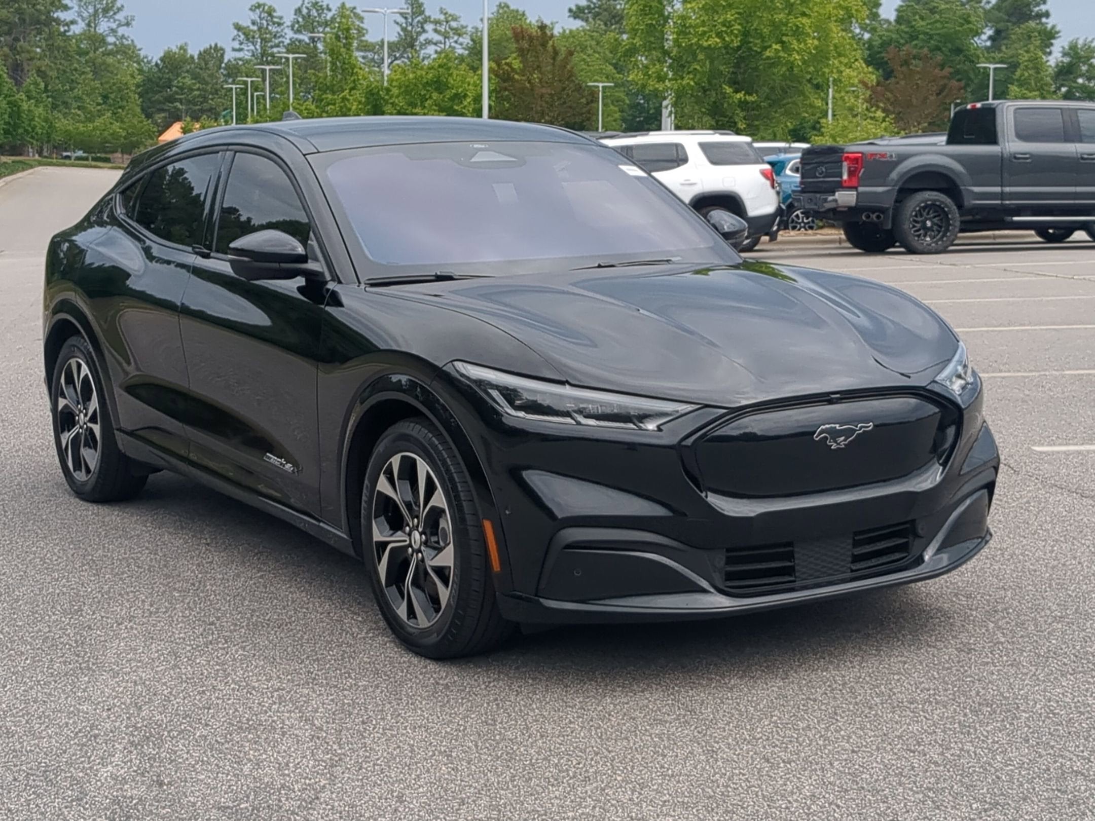 2023 Ford Mustang-Mach-e Premium's photo