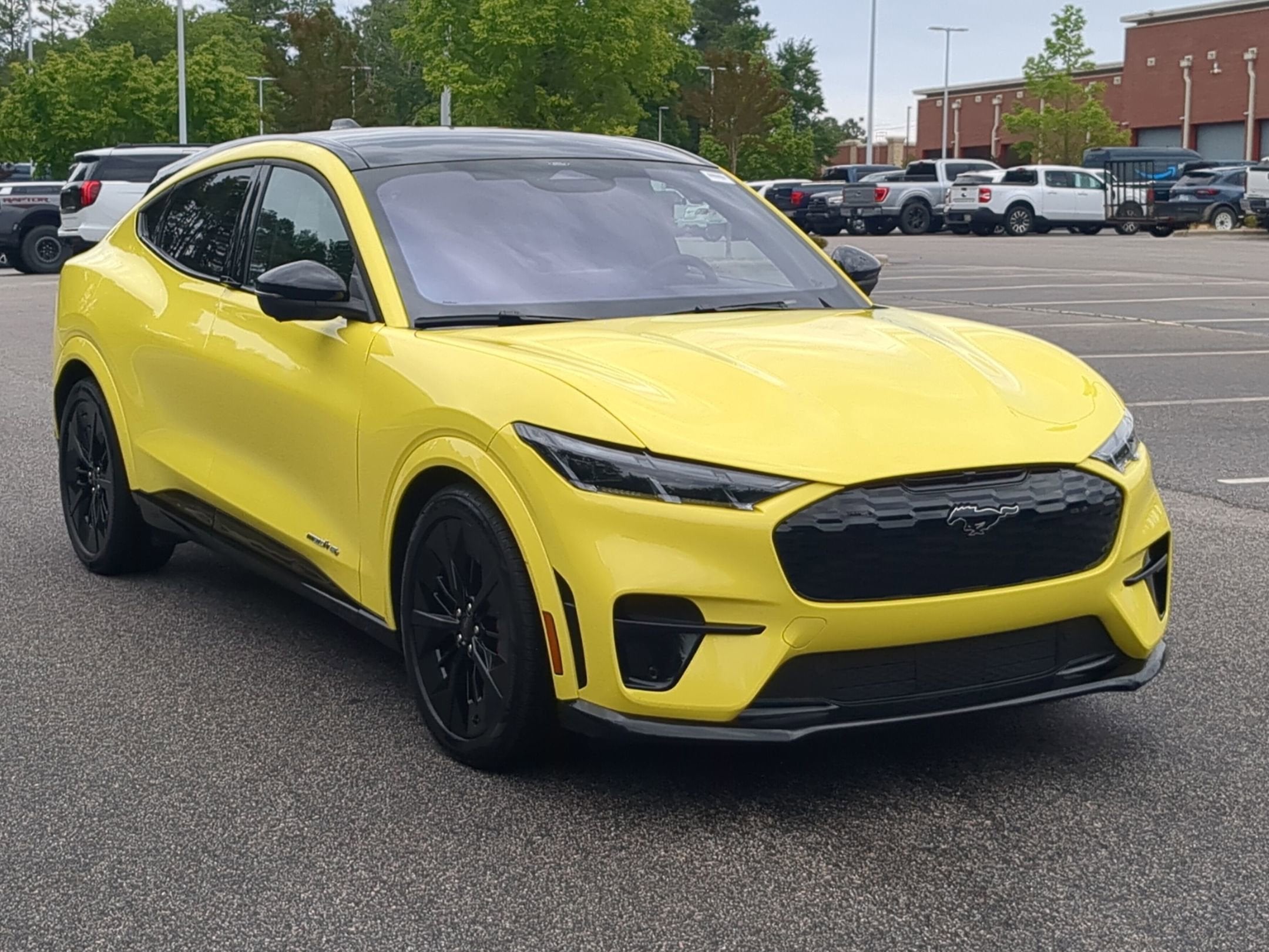 2025 Ford Mustang-Mach-e GT's photo
