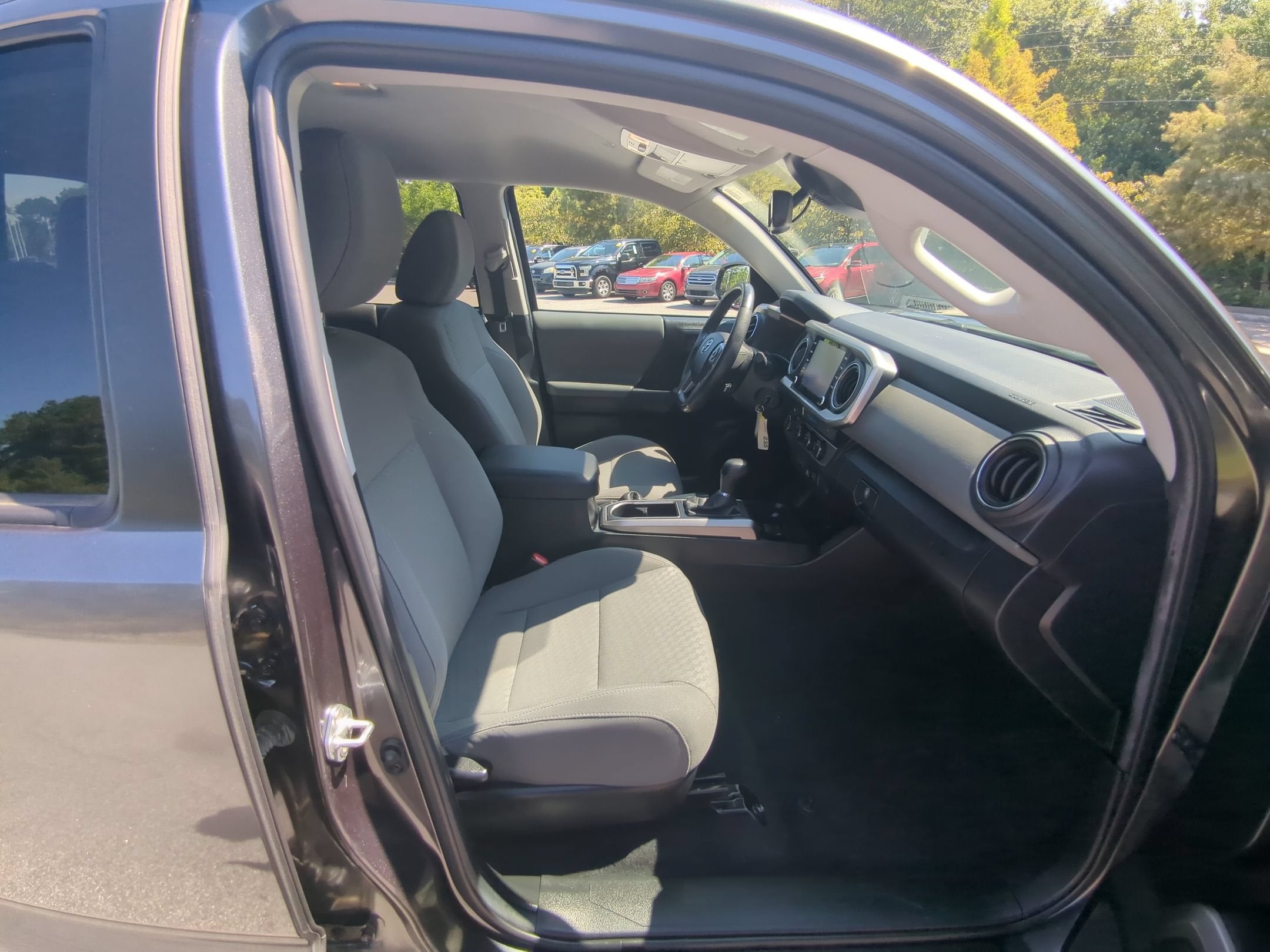 2022 Toyota Tacoma 4WD SR5