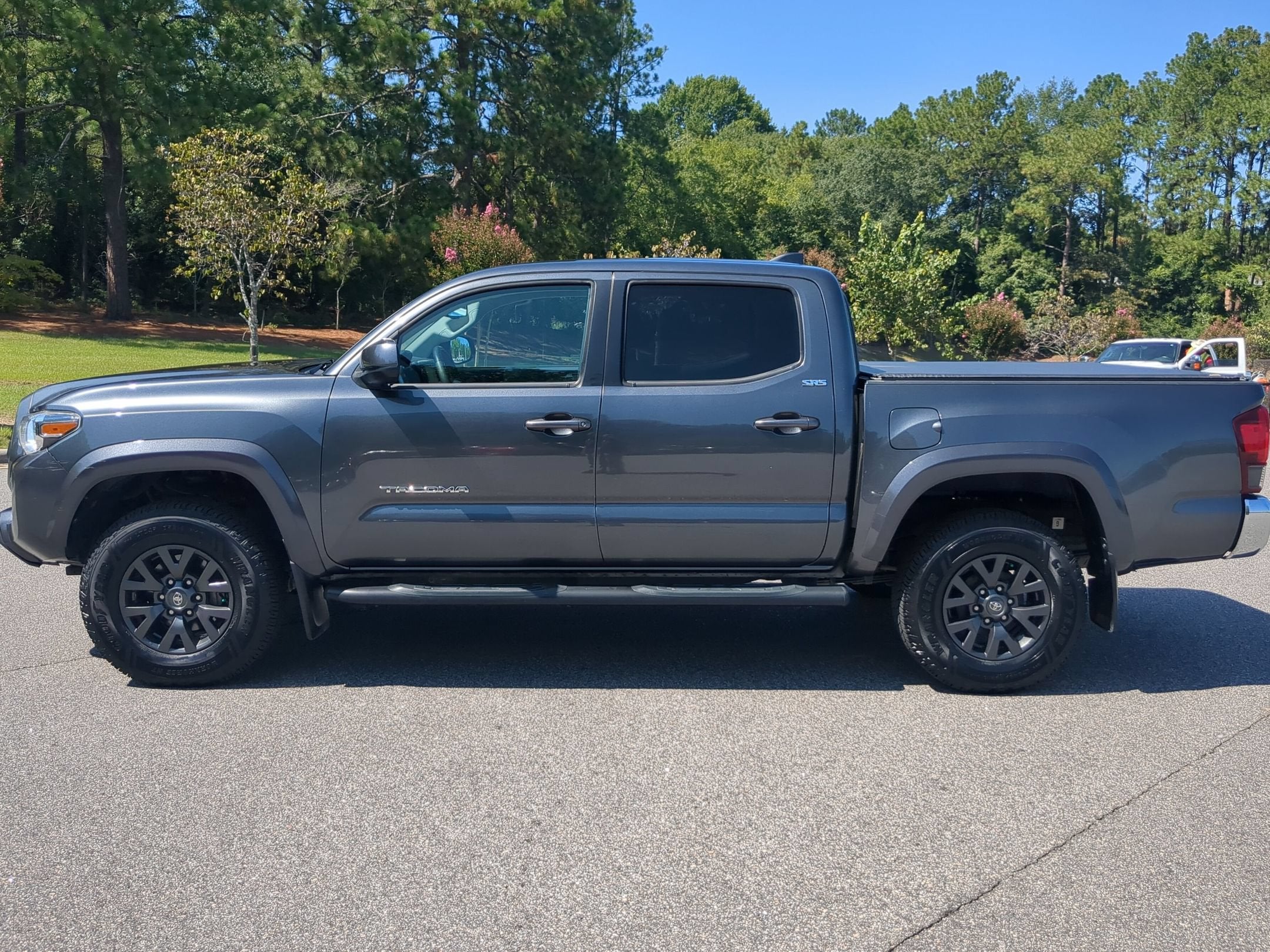 2022 Toyota Tacoma 4WD SR5