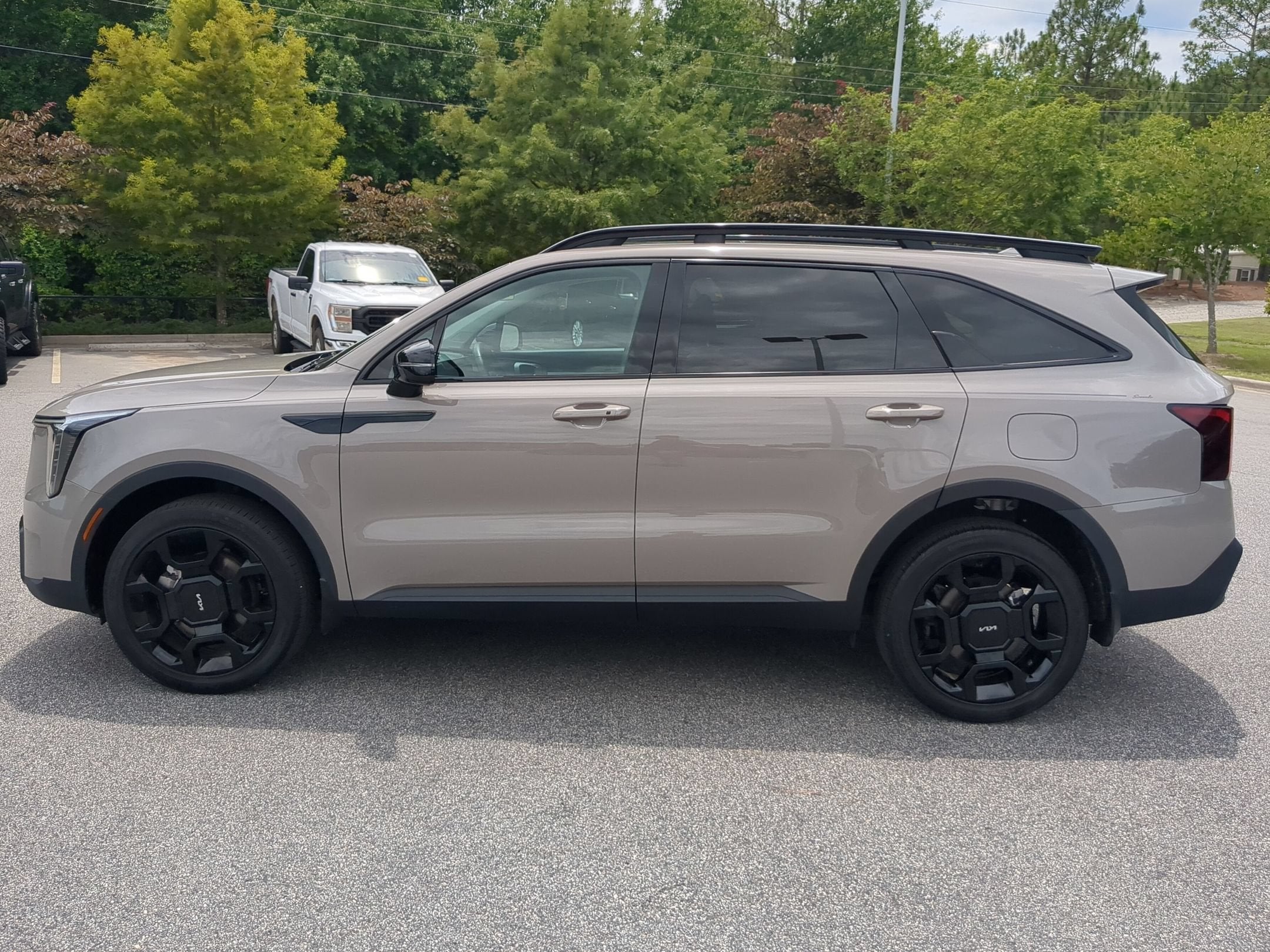 2024 Kia Sorento X-Line EX