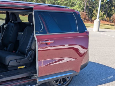 2023 Kia Carnival SX