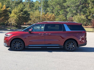 2023 Kia Carnival SX