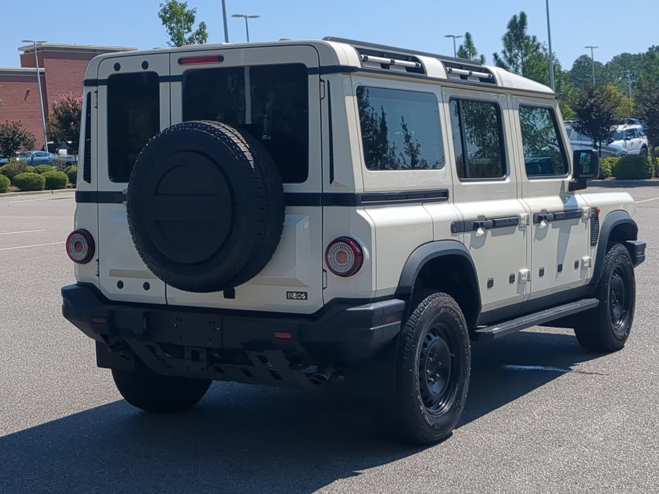 2024 INEOS Grenadier Station Wagon Base