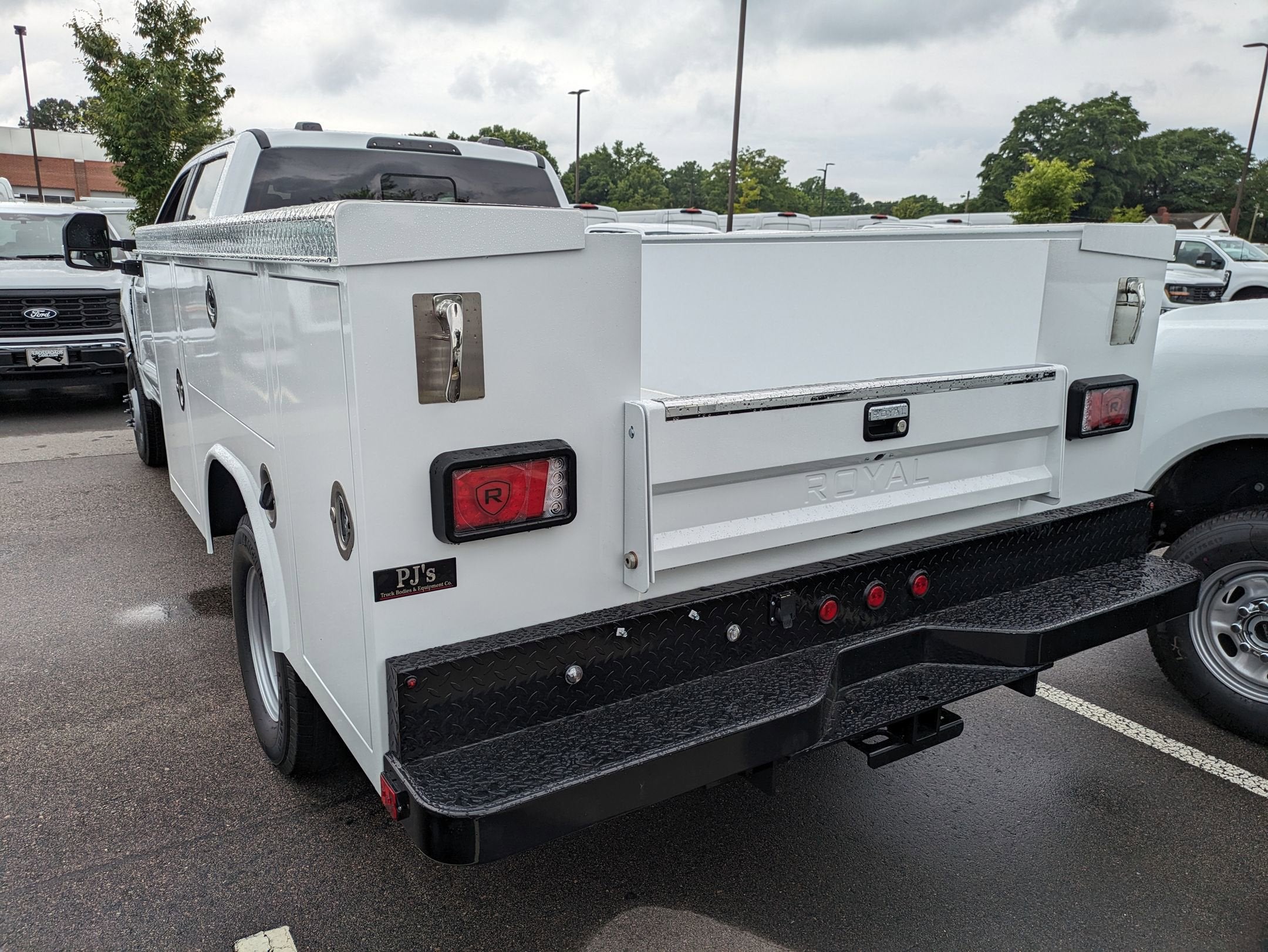 2025 Ford Super Duty F-350 DRW XL