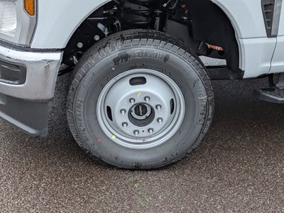 2026 Ford Super Duty F-350 DRW XL