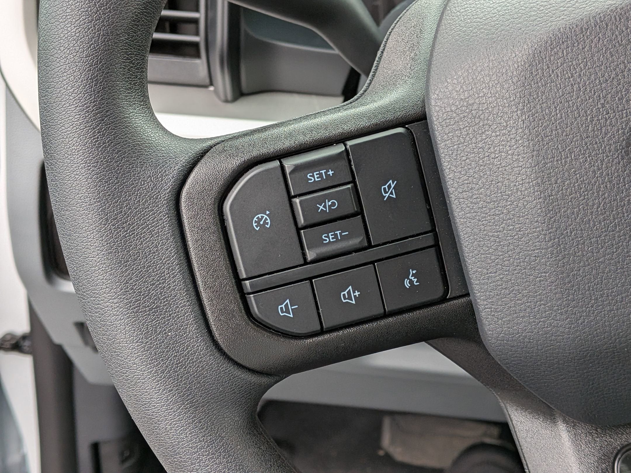 2025 Ford Super Duty F-350 SRW XL