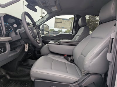 2025 Ford Super Duty F-350 SRW XL