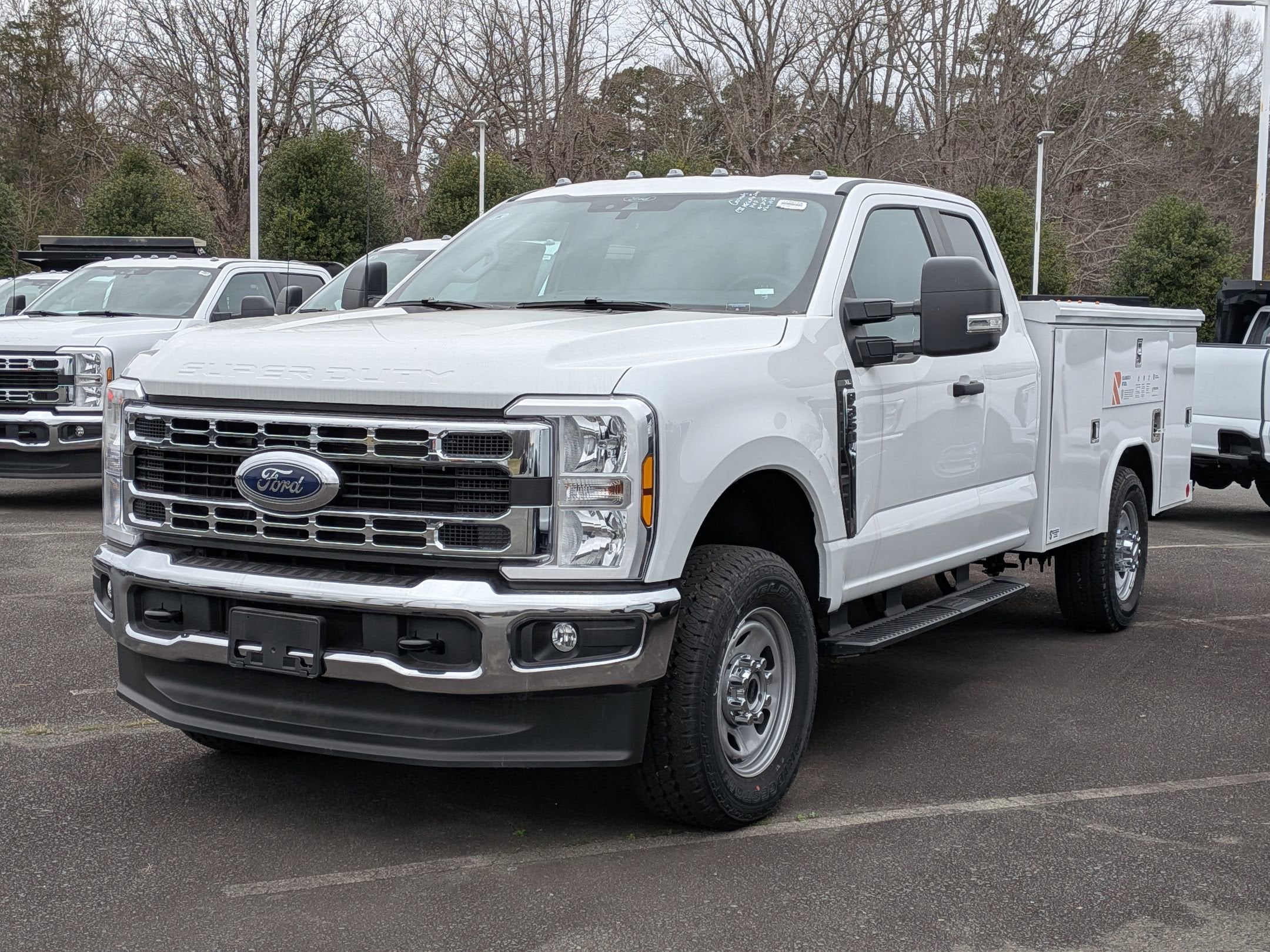 2025 Ford Super Duty F-350 SRW Reading Body XL