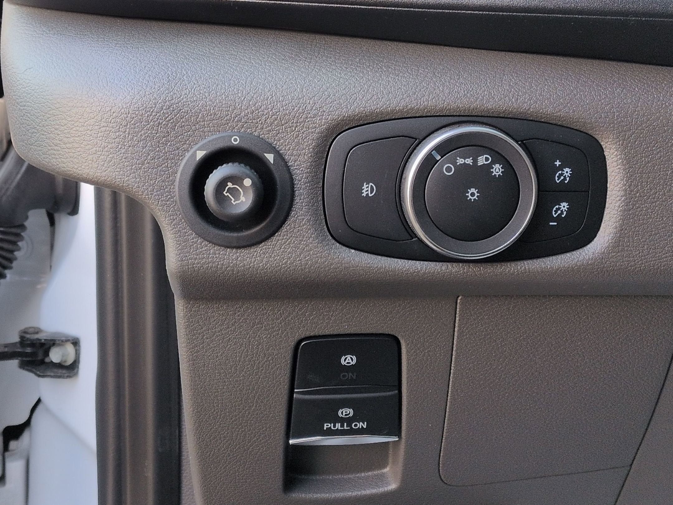 2025 Ford Transit Cutaway Base