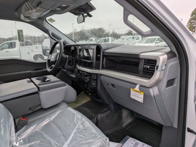 2026 Ford Super Duty F-550 DRW XL