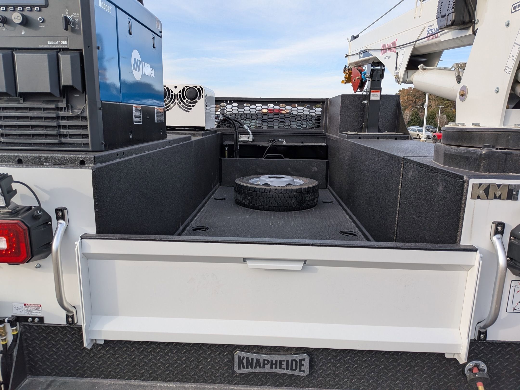 2026 Ford Super Duty F-550 DRW XL