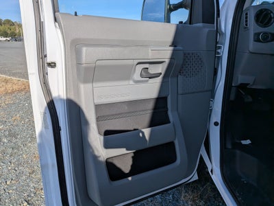 2026 Ford E-Series Cutaway Base