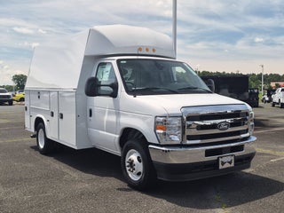 2027 Ford E-Series Cutaway Base 11ft Knapheide High Roof KUV