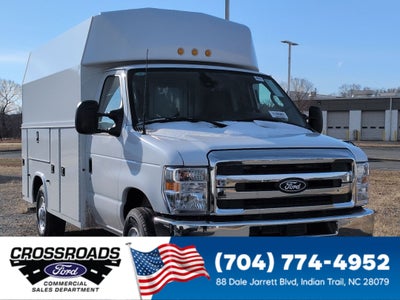 2026 Ford E-Series Cutaway Base