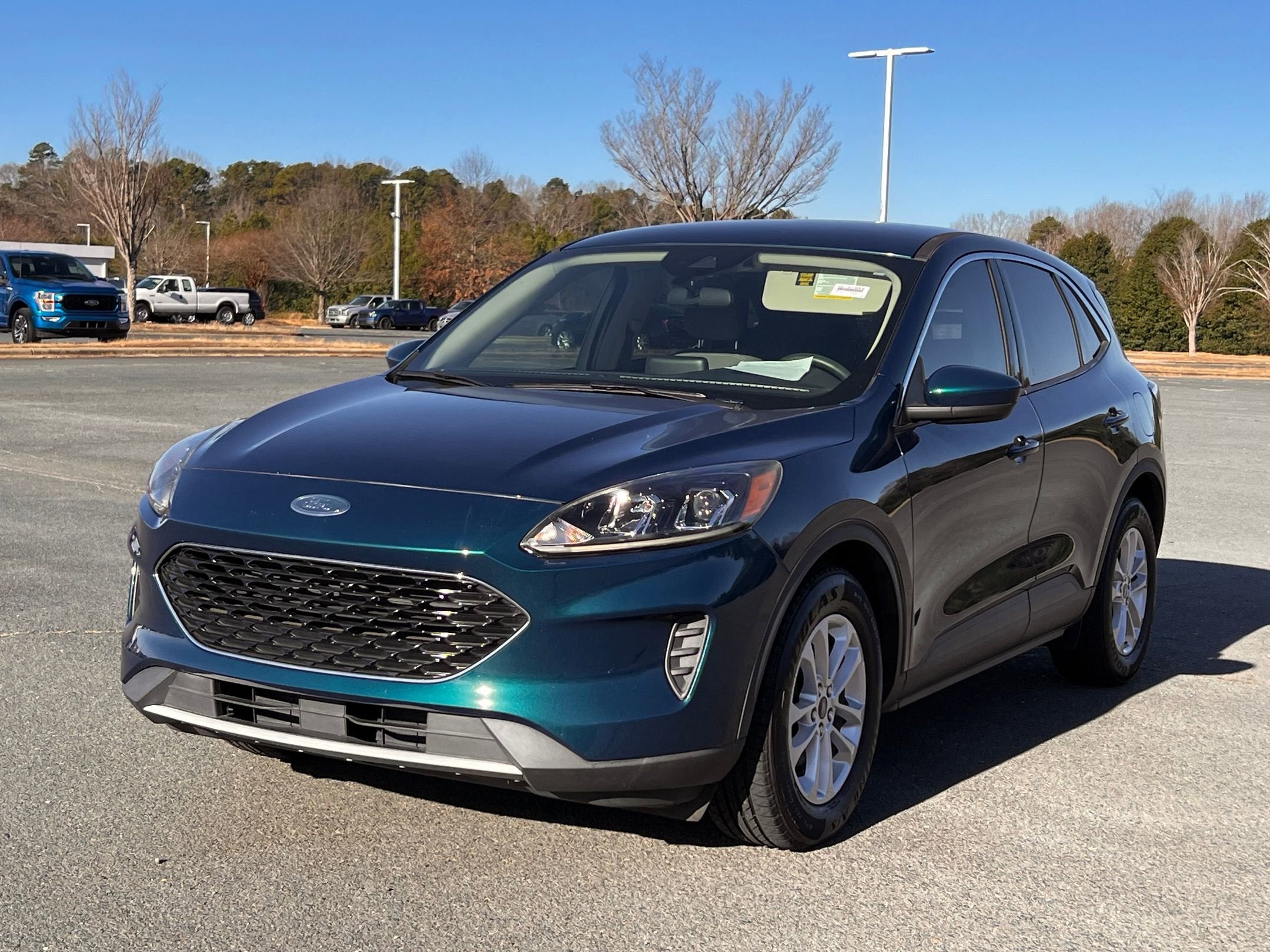 2020 Ford Escape SE