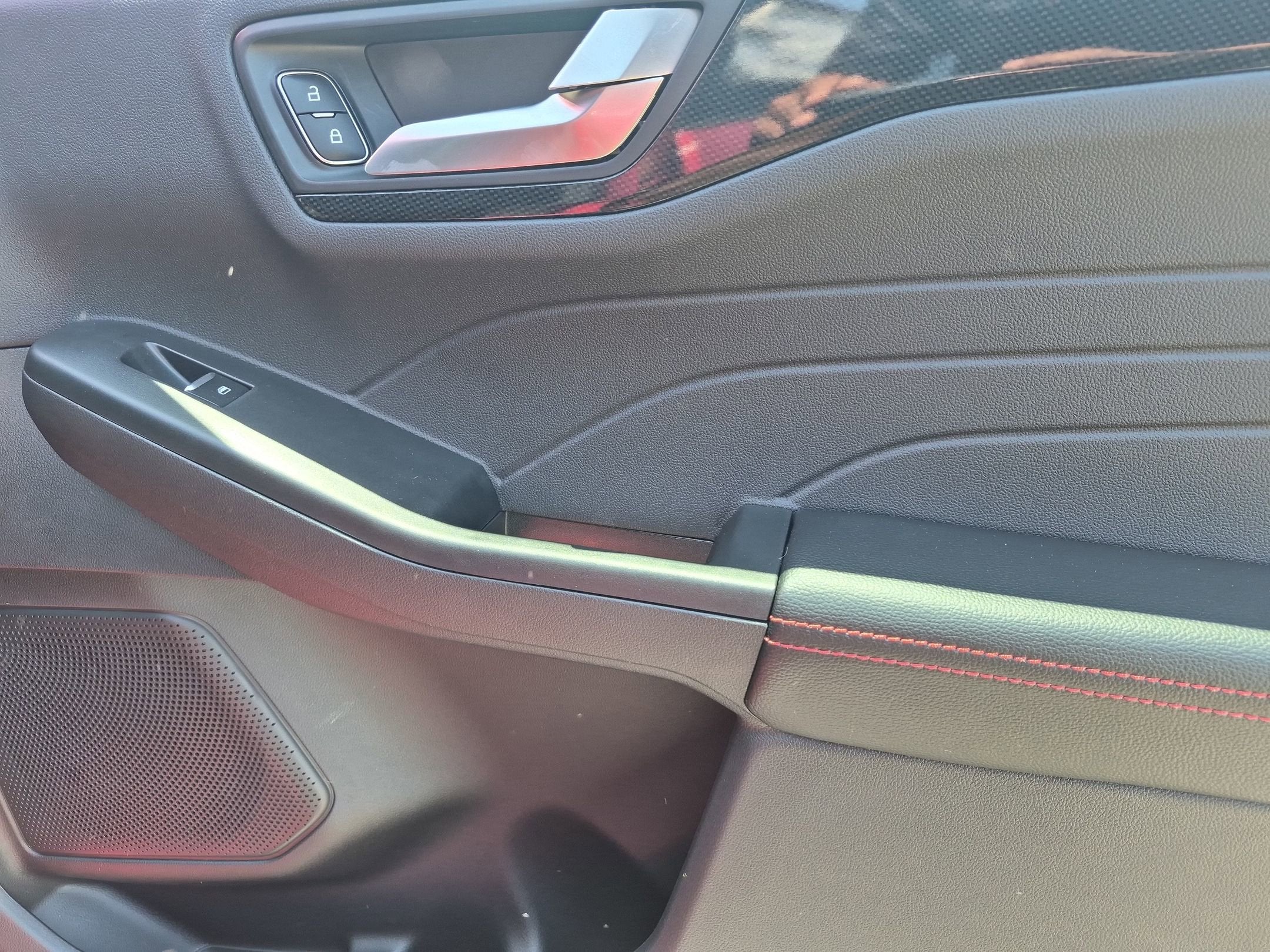 2025 Ford Escape ST-Line - Crossroads Courtesy Demo