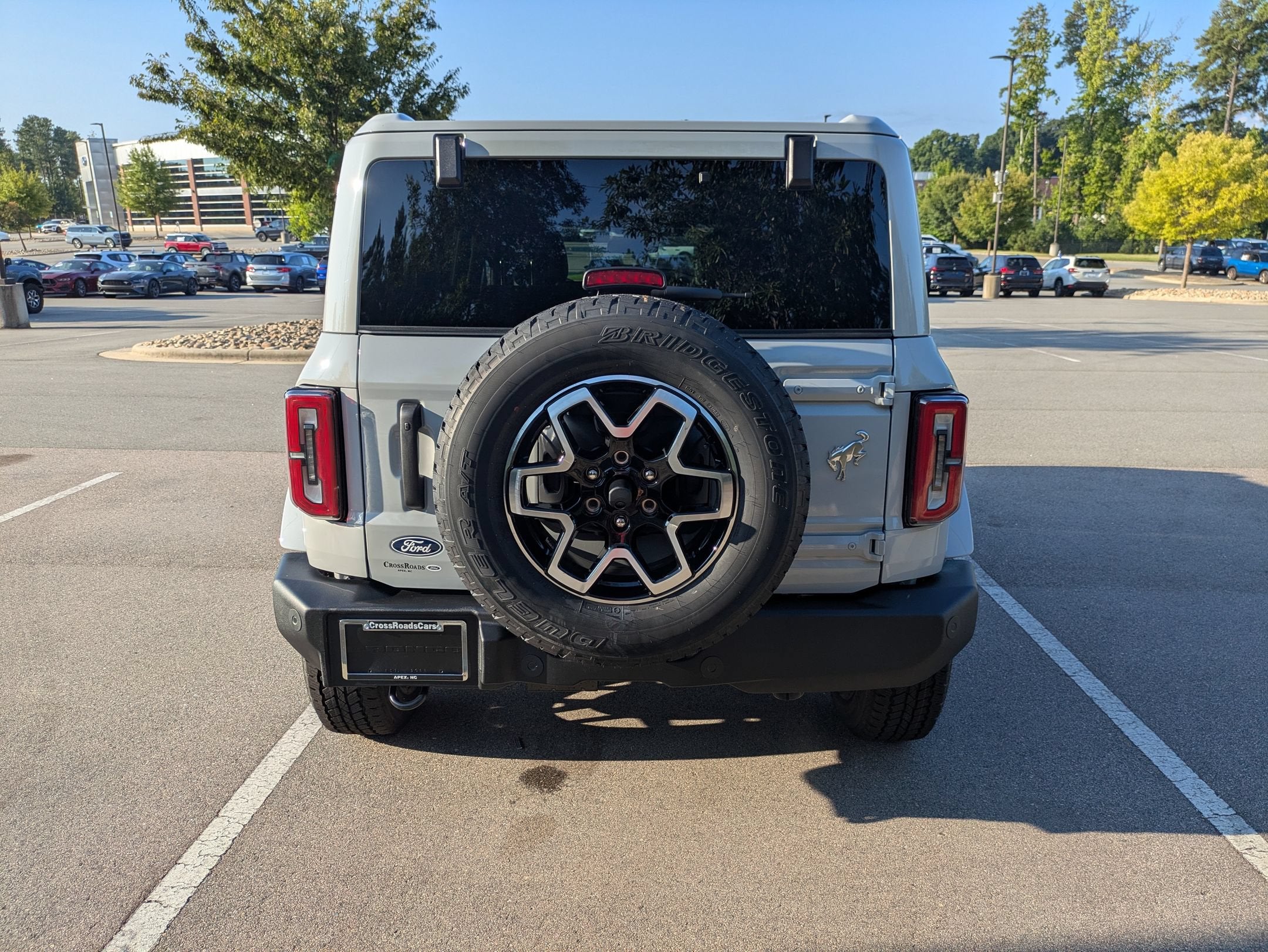 2026 Ford Bronco Outer Banks Custom Wheels / Lift
