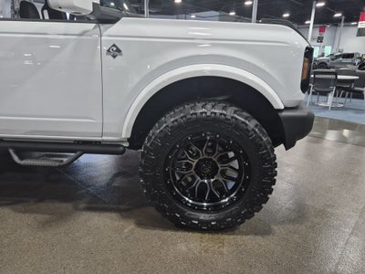2026 Ford Bronco Outer Banks Custom Wheels / Lift