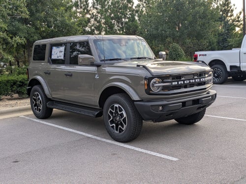 2026 Ford Bronco Lifted W/Custom Wheels