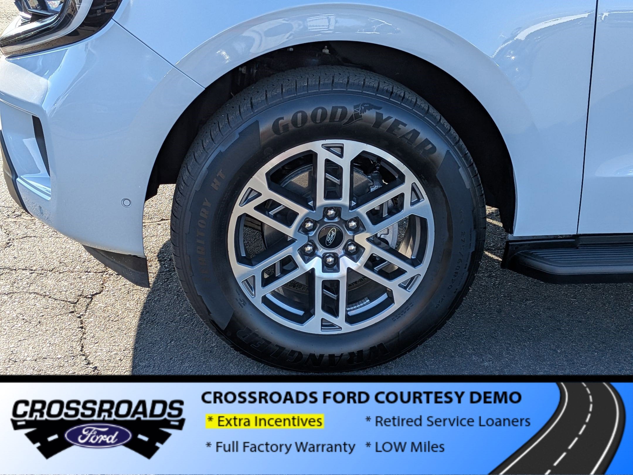 2025 Ford Expedition Active - Crossroads Courtesy Demo